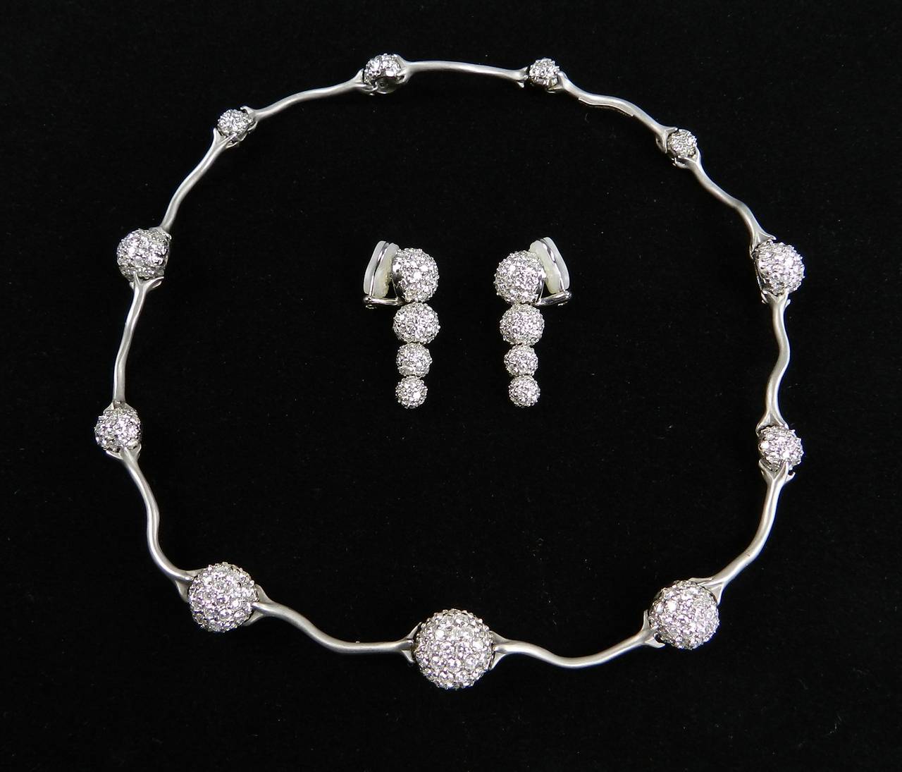 Angela Cummings platinum and diamond necklace and earrings set. She designed jewelry at Tiffany and Co. from 1969 to 1984.  The necklace has brushed matte platinum 