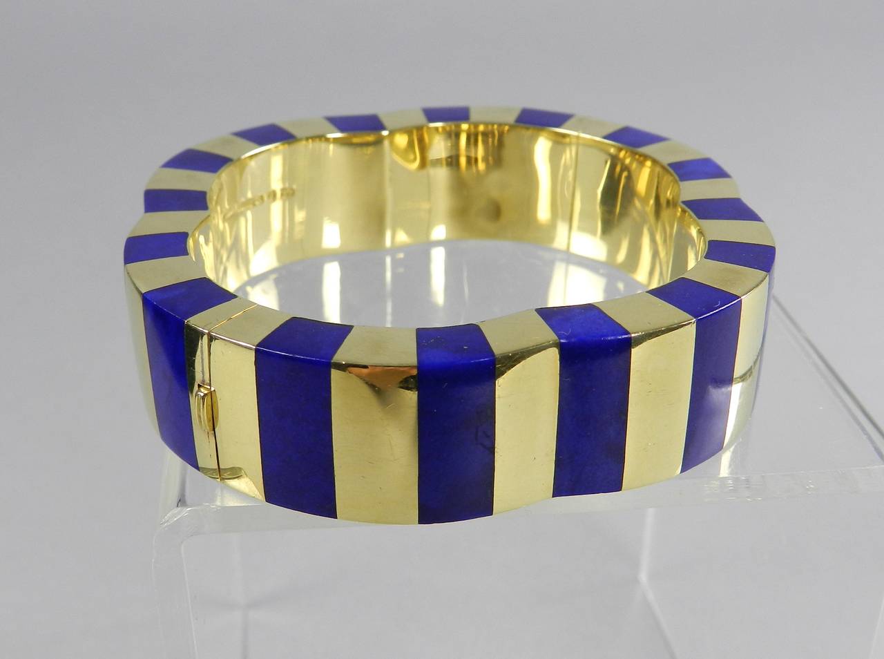 Angela Cummings  Gold Lapis Hinged Bangle Bracelet In Excellent Condition In Toronto, ON