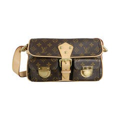 Used Louis Vuitton Hudson Monogram Shoulder Bag Purse