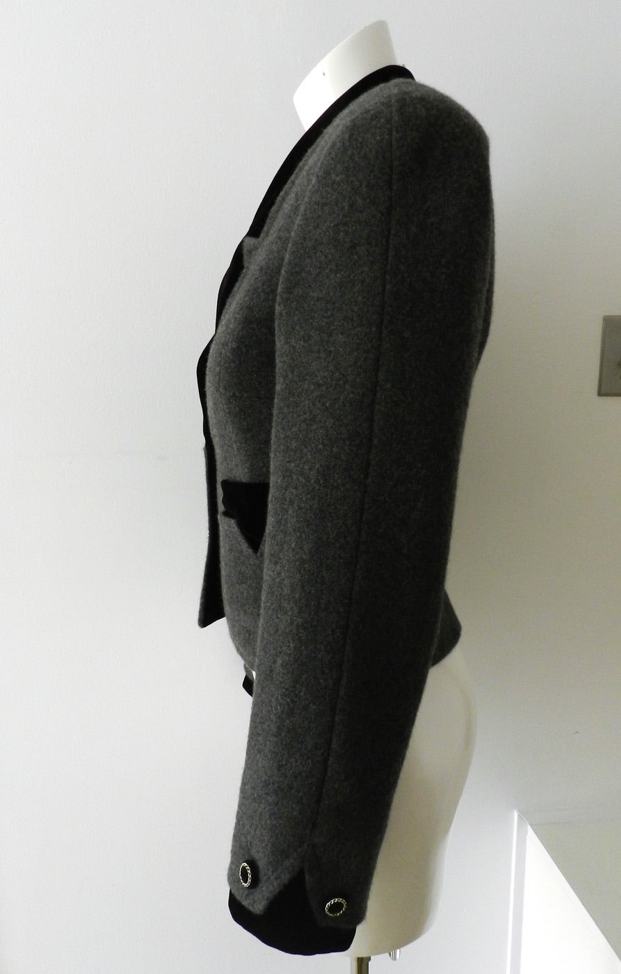 Women's Chanel 2013 Grey Cashmere Jacket Coat with Velvet Trim