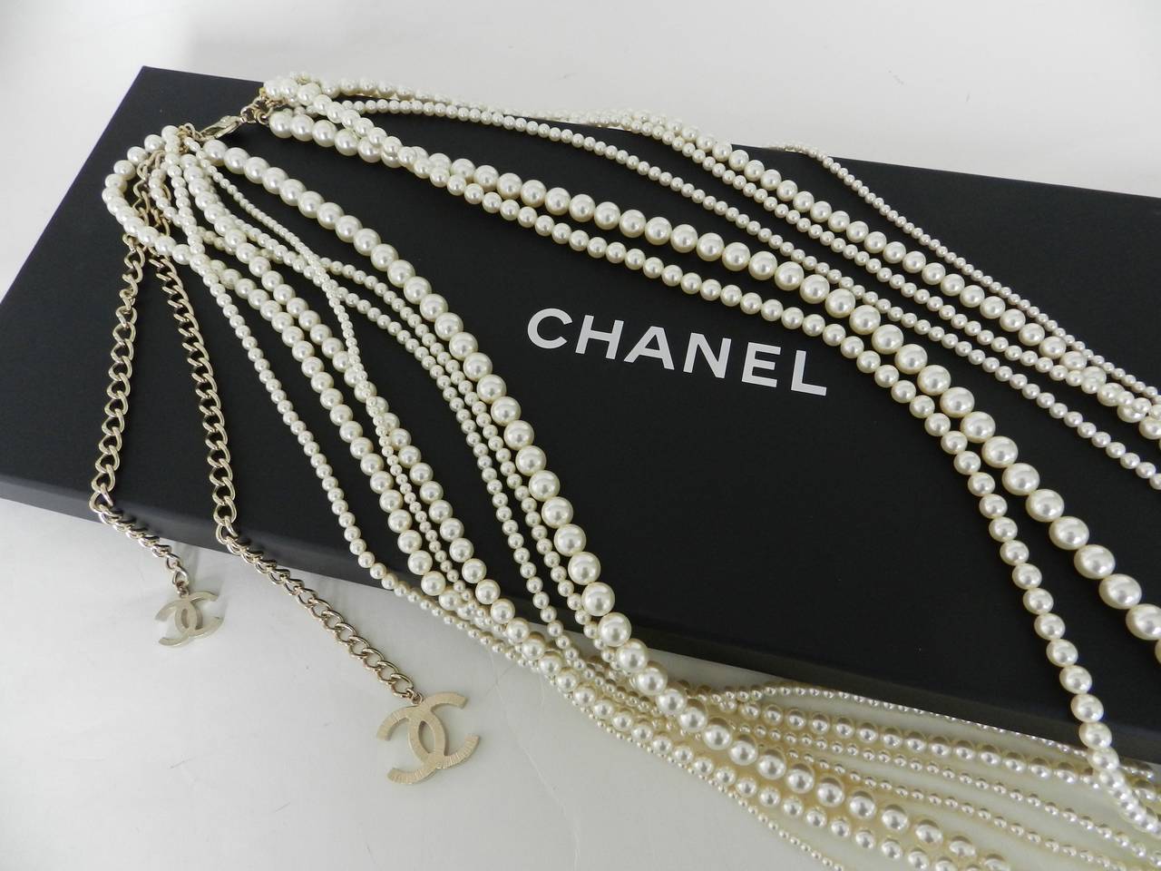 Women's Chanel 2014 runway Pearl Lariat Necklace
