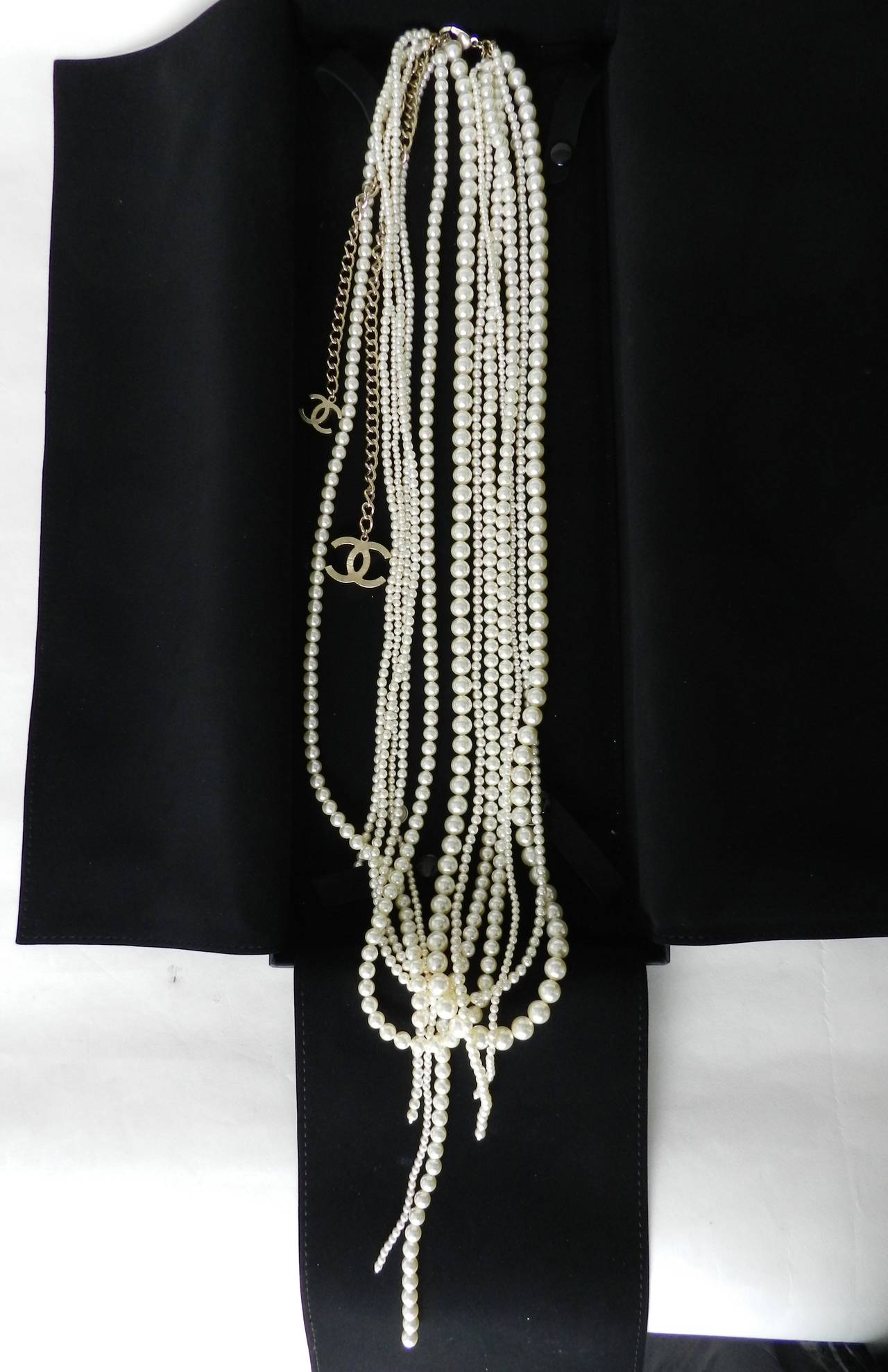 Chanel 2014 runway Pearl Lariat Necklace 1