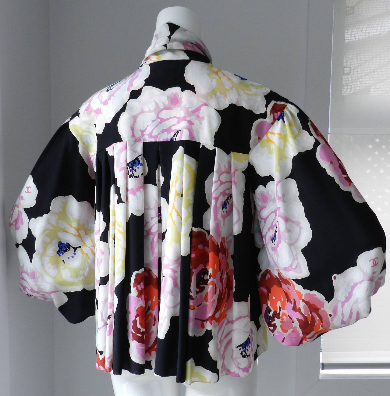 Chanel 09P Floral Silk Runway Blouse 2