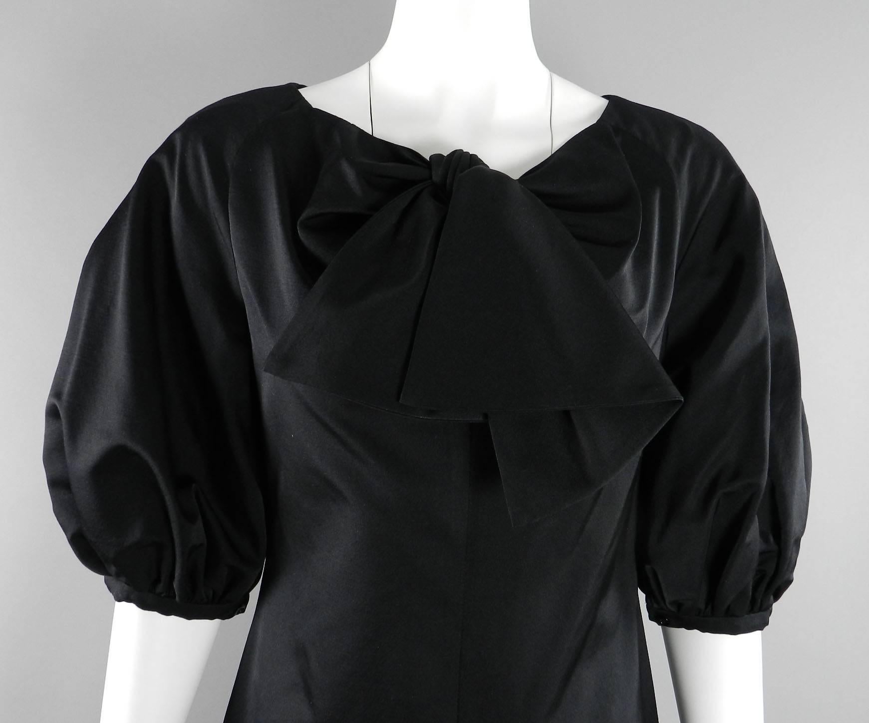 Giambattista Valli Black Satin Cocktail Dress with Bow 2