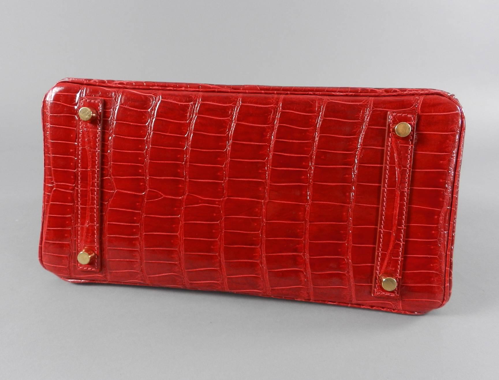 Hermes Bright Red Porosus Crocodile Birkin Bag 30 with Gold Hardware In Excellent Condition In Toronto, ON