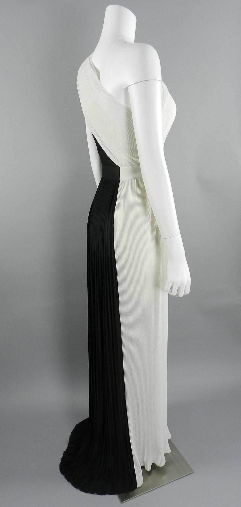 Viktor and Rolf Black White Runway Pleated One Shoulder Gown 1