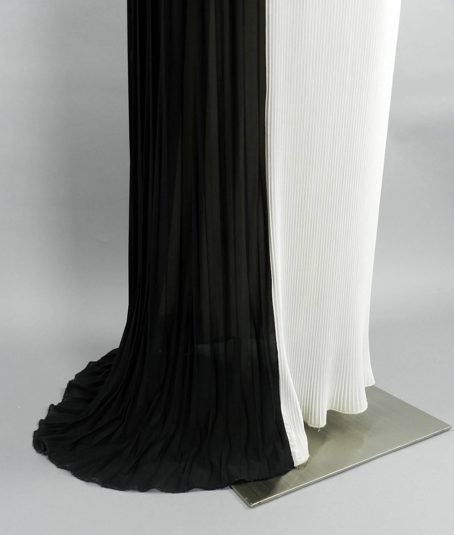 Viktor and Rolf Black White Runway Pleated One Shoulder Gown 3