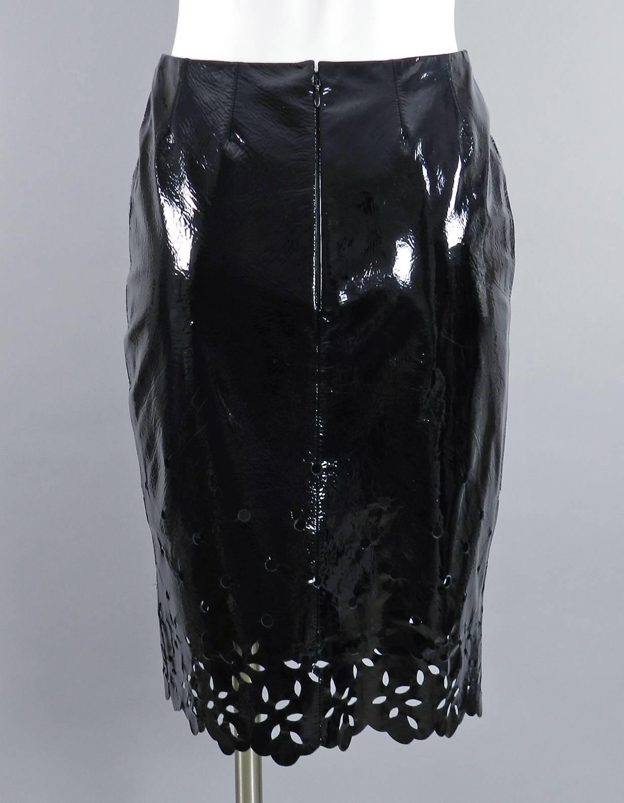 Balmain Haute Couture by Oscar de la Renta Black Patent Skirt In Excellent Condition In Toronto, ON