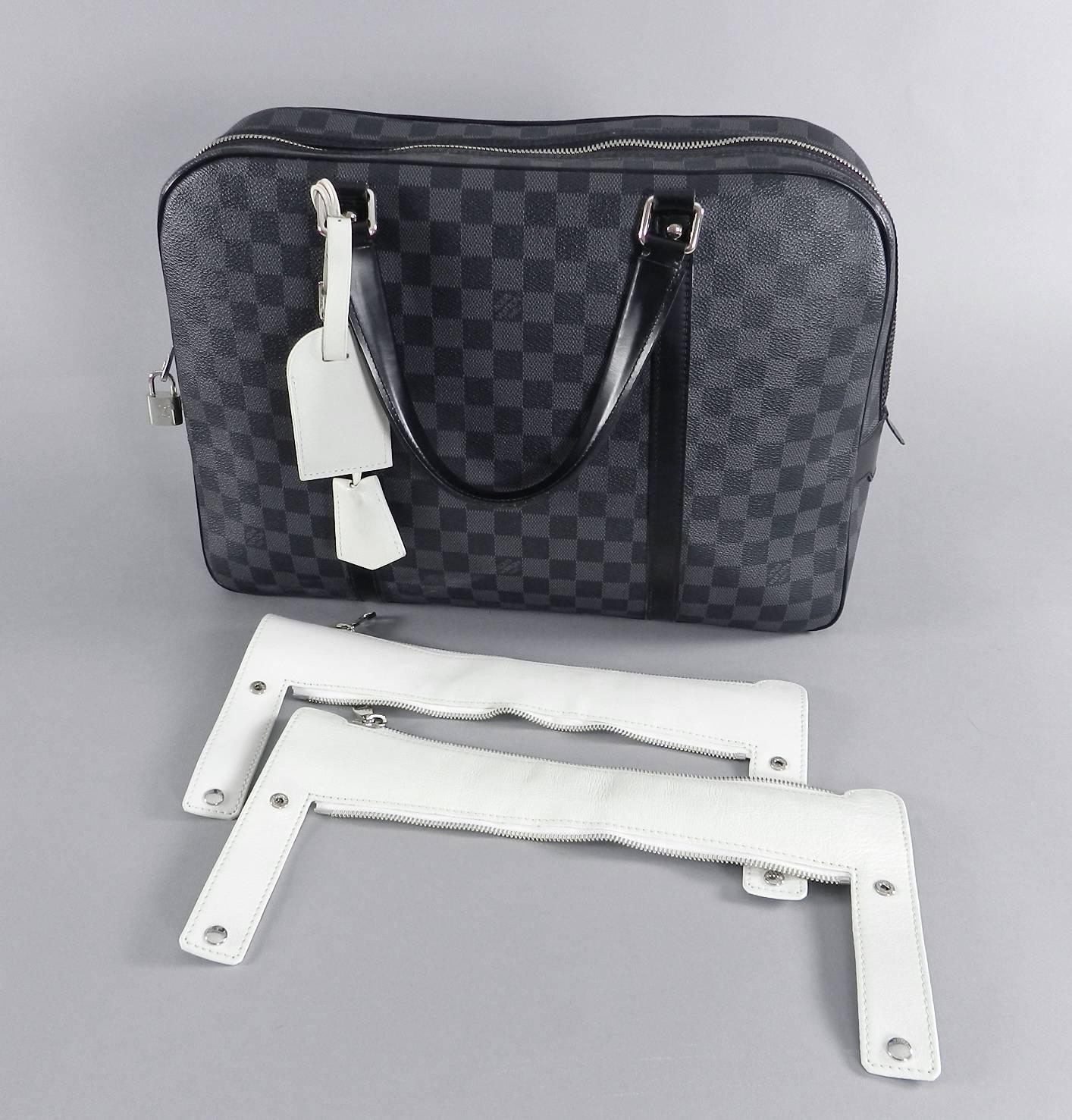 Louis Vuitton Daimer Graphite Porte Documents Voyage Limited Edition White GM In Excellent Condition In Toronto, ON