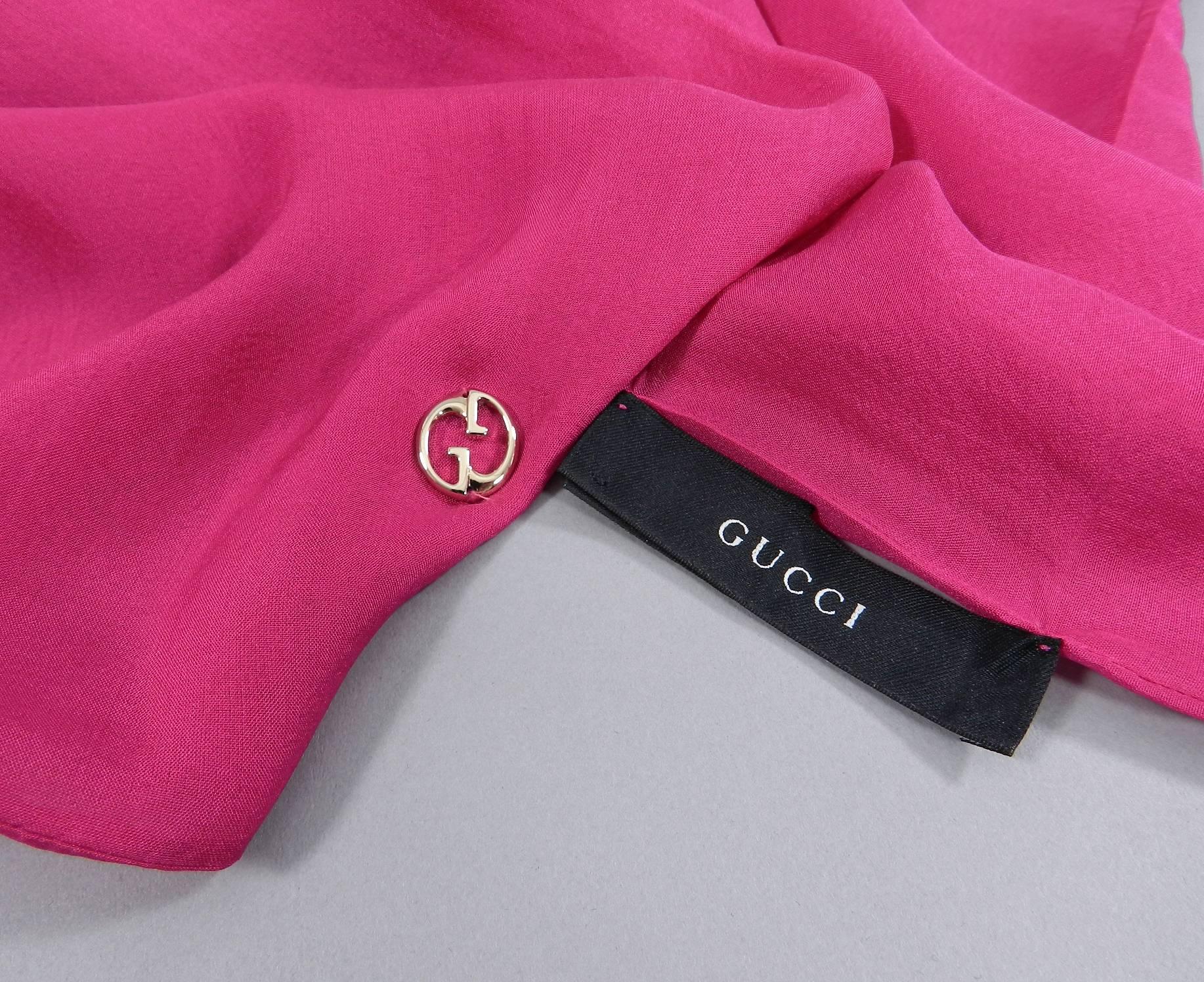Gucci Fuchsia Silk Chiffon Long Scarf Shawl with Rosettes In Excellent Condition In Toronto, ON