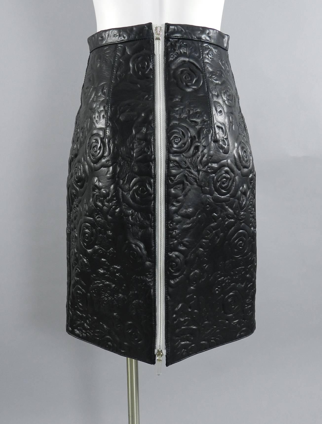 Women's Christopher Kane Rosa Black Embossed Leather Pencil Skirt