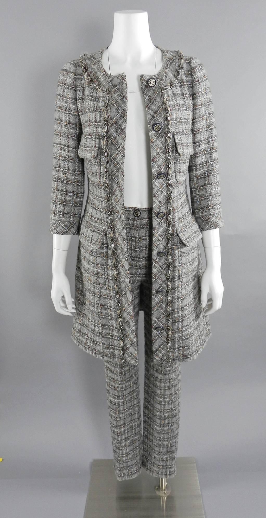 Chanel 13B Grey Tweed Dress Coat and Pants Suit In Excellent Condition In Toronto, ON