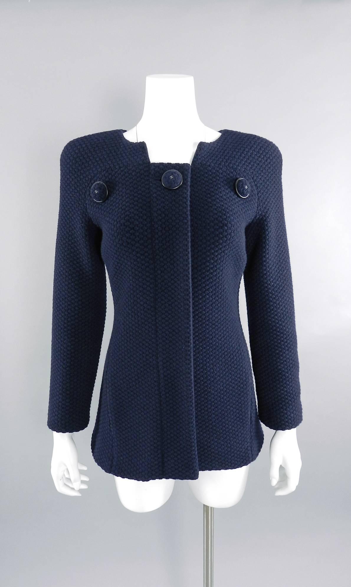 Chanel 15B Navy Textured Wool Jacket with Buttons 4