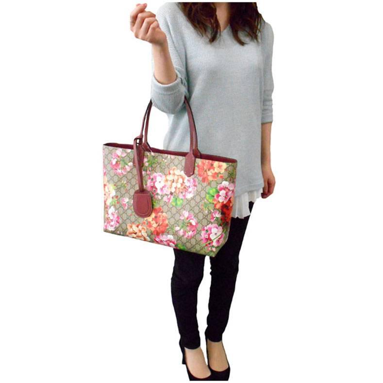Women's GUCCI GG blooms burgundy reversible Tote Bag