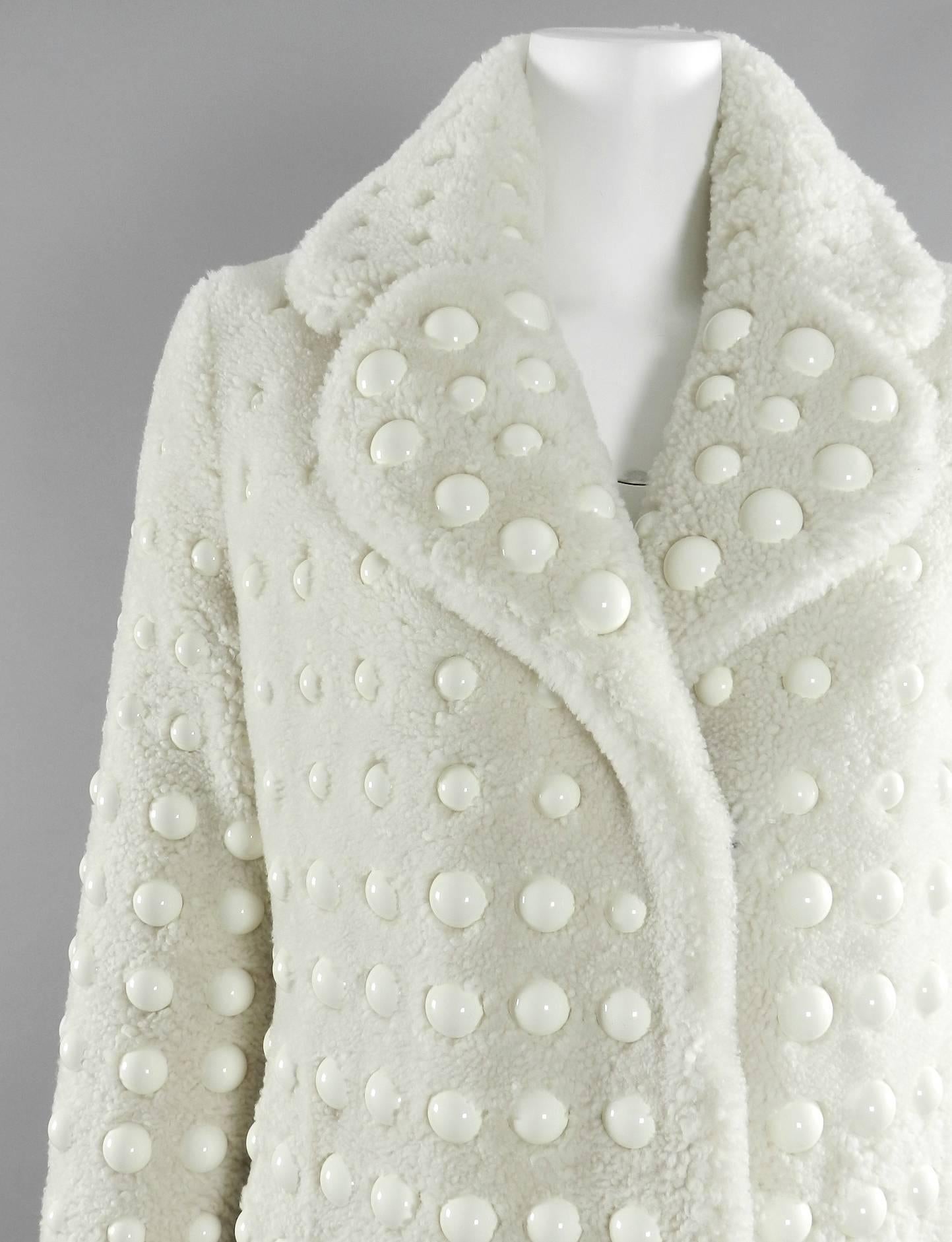 Gray Marco di Vincenzo Fall 2015 Runway Ivory Shearling Coat with 'Bubbles' For Sale