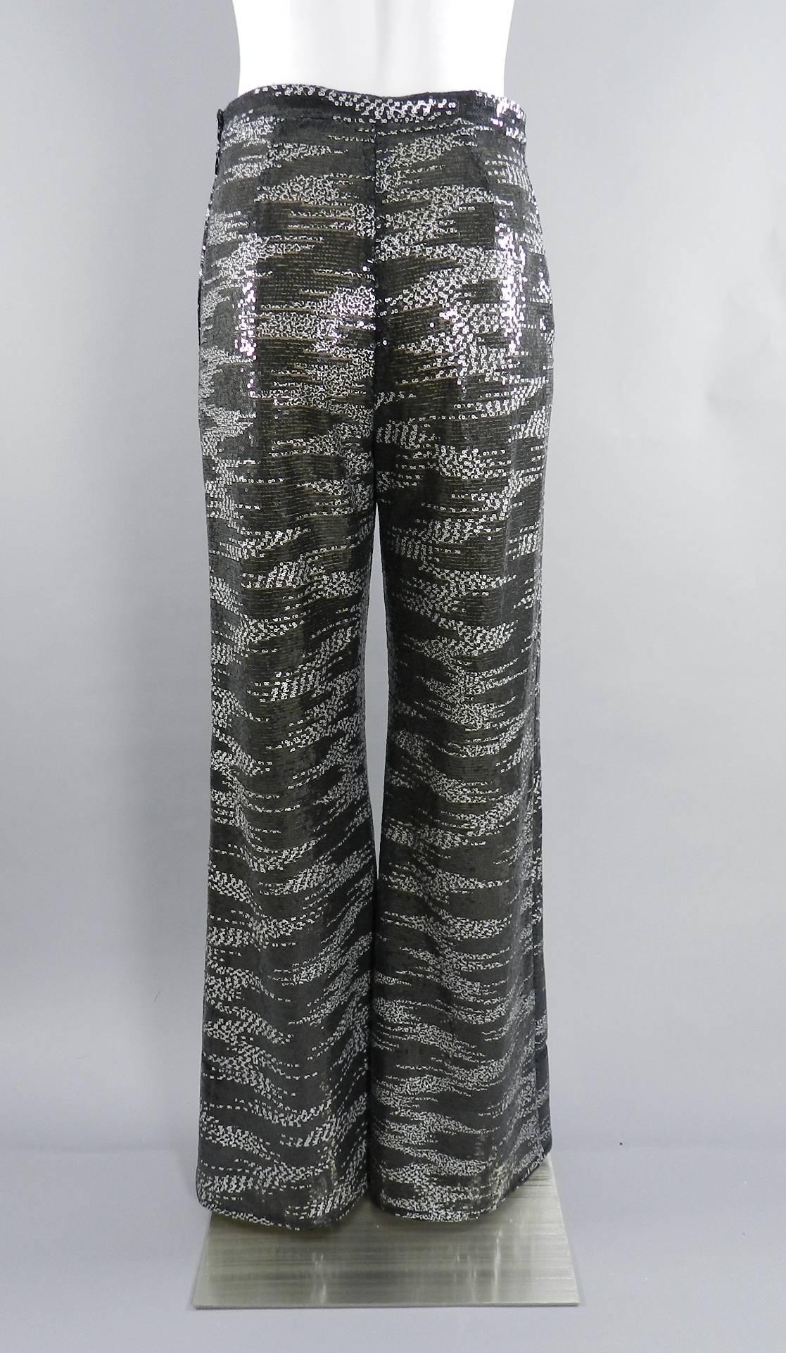 Chanel Grey and white Silk Lesage Sequin Wide Leg Pants In Excellent Condition In Toronto, ON