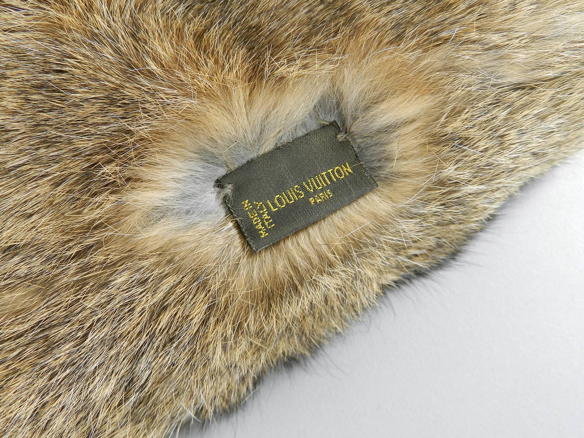 lv fur scarf