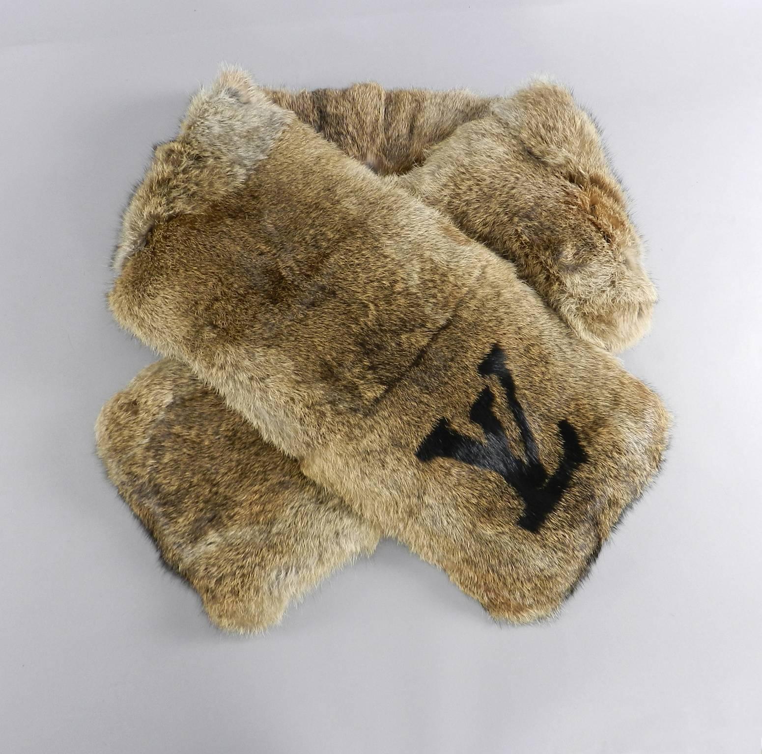 Women's or Men's Louis Vuitton Rex Rabbit Fur LV Logo Scarf - Limited Edition Runway