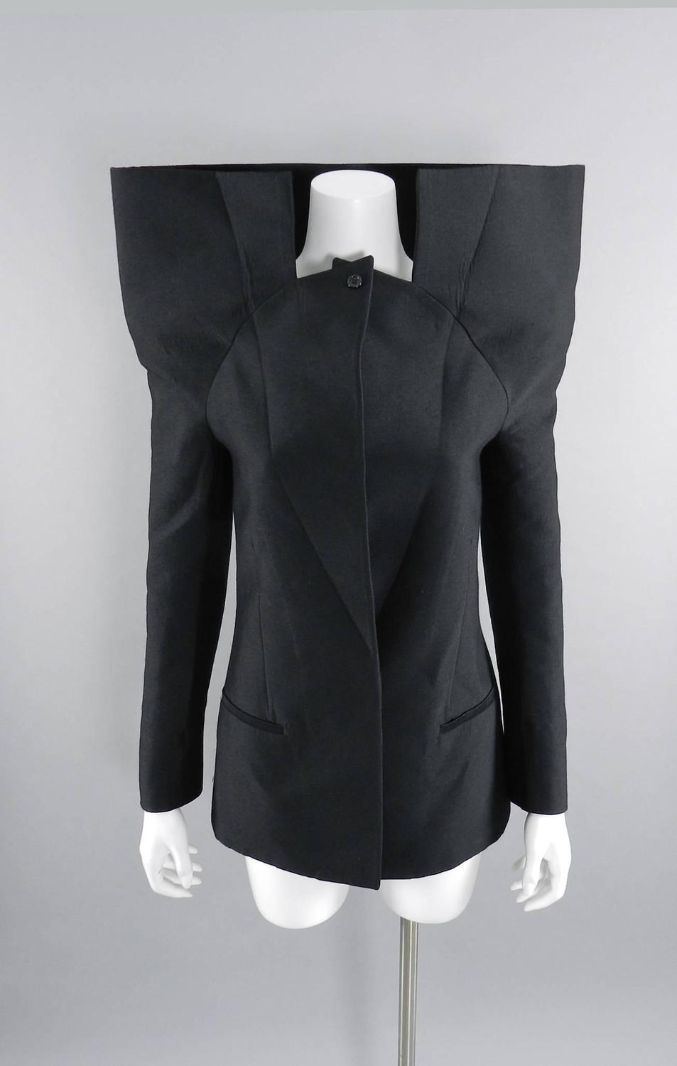 Avante Garde Fashion Toronto Black Owned Avante Garde Fashion Toronto Black Owned