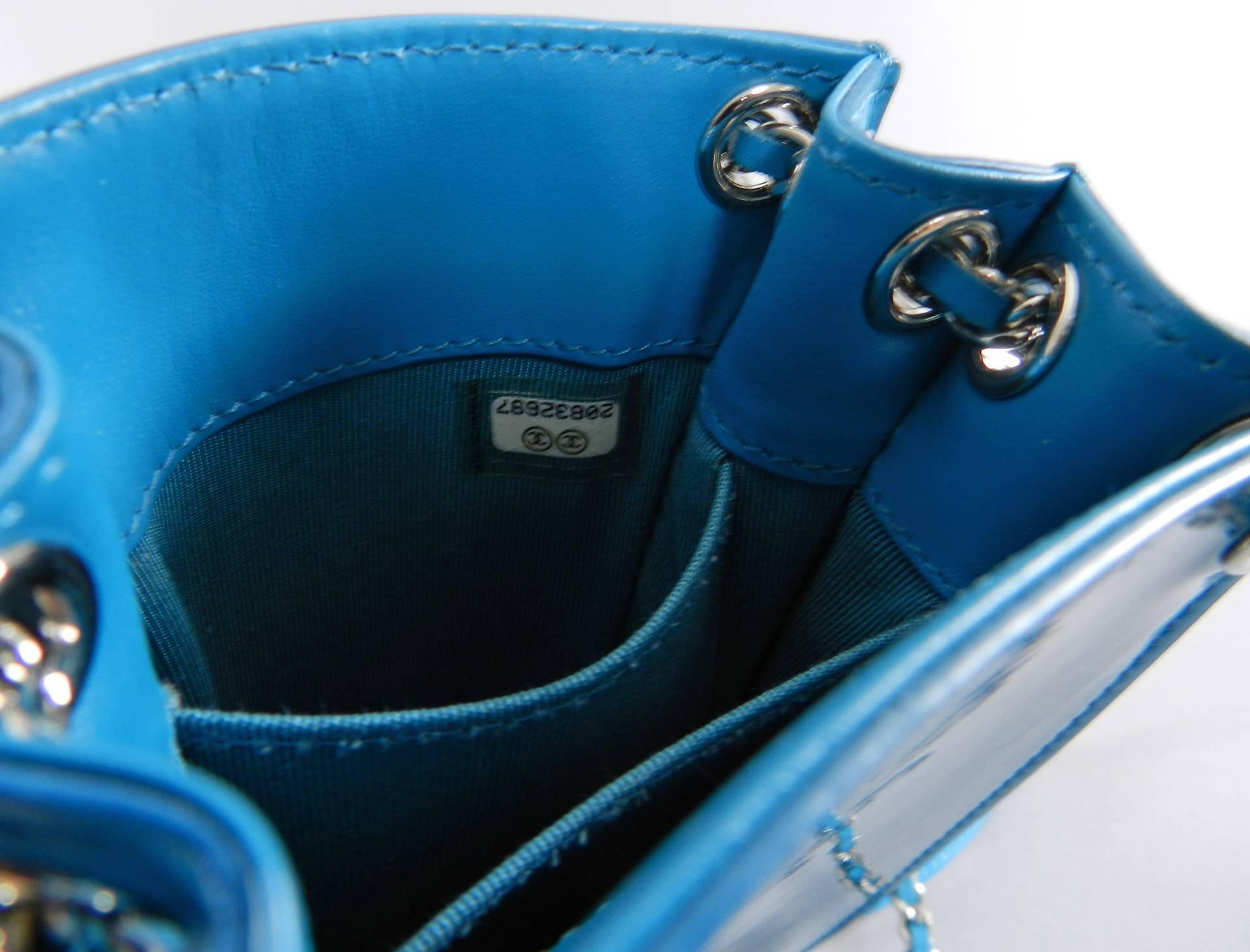 Women's Chanel 14P Runway Turquoise Patent Crossbody Phone Case / Bag