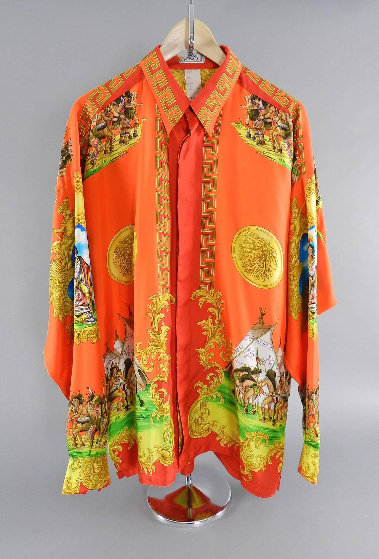 Gianni Versace 1993 Barocco Silk Printed Shirt – Native American In Excellent Condition In Toronto, ON