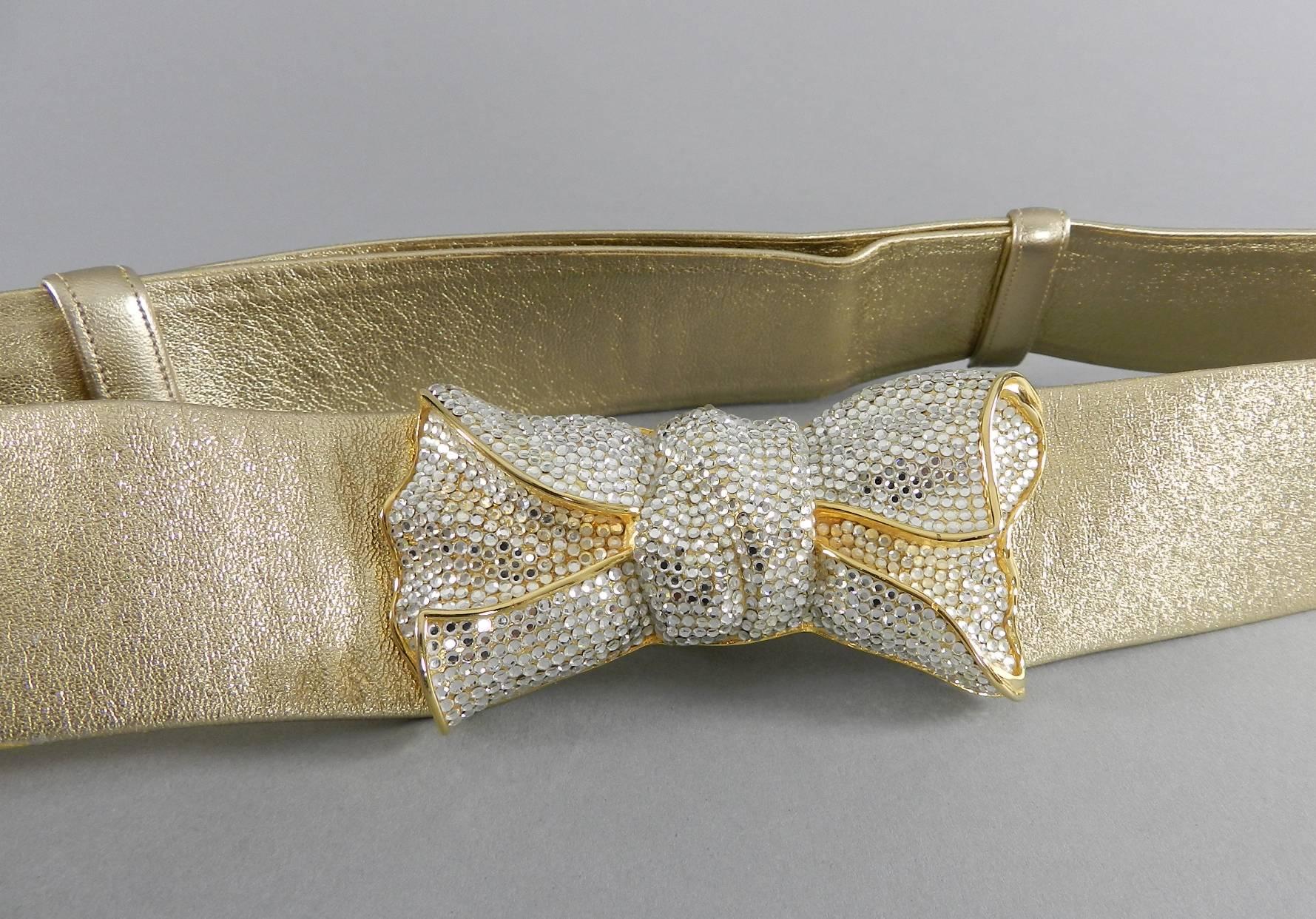 judith leiber 1980's Gold leather and Swarovski Crystal Bow Belt In Excellent Condition In Toronto, ON