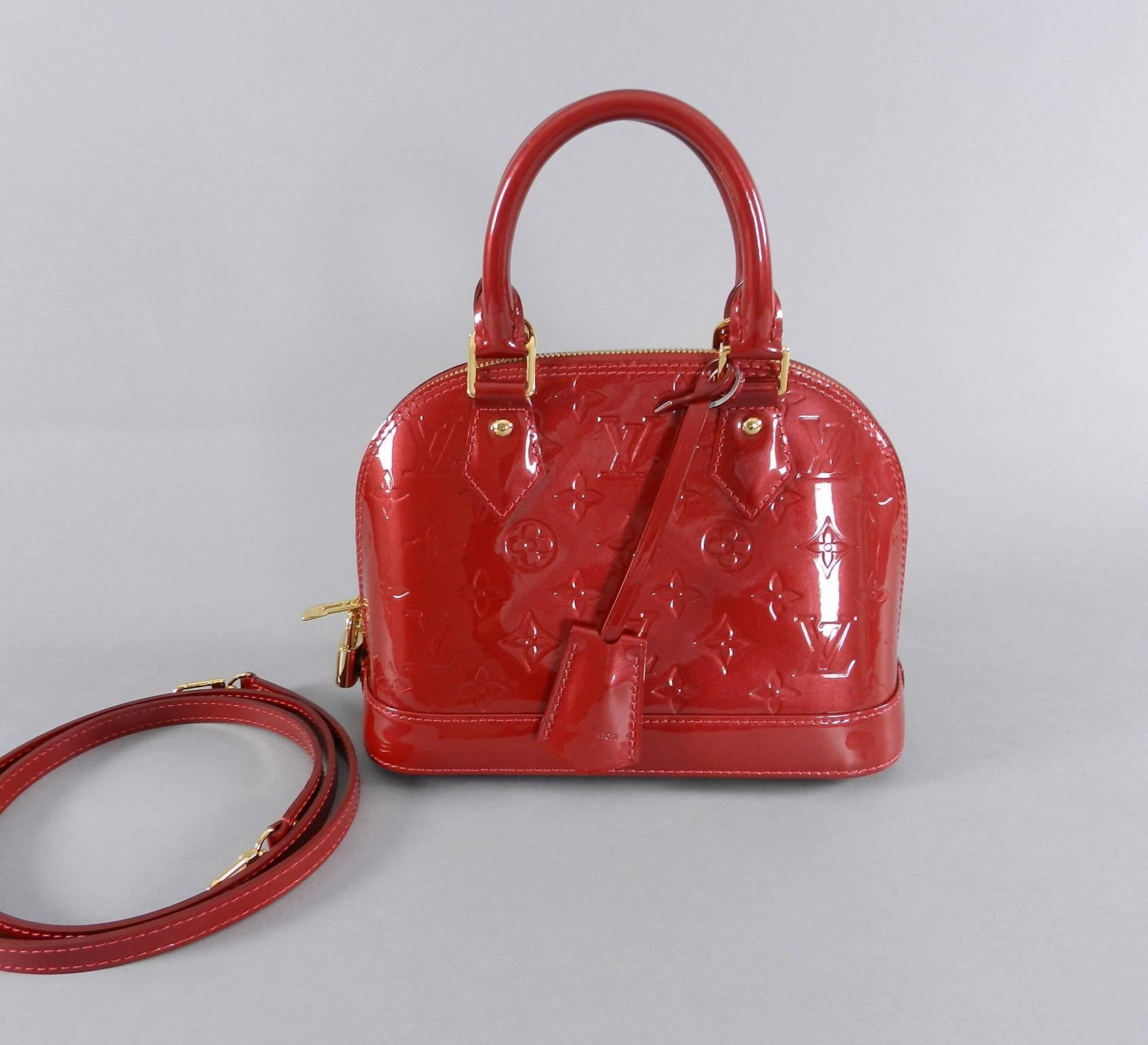 Louis Vuitton Alma BB in Cherry Red Vernis - mini size In Excellent Condition In Toronto, ON