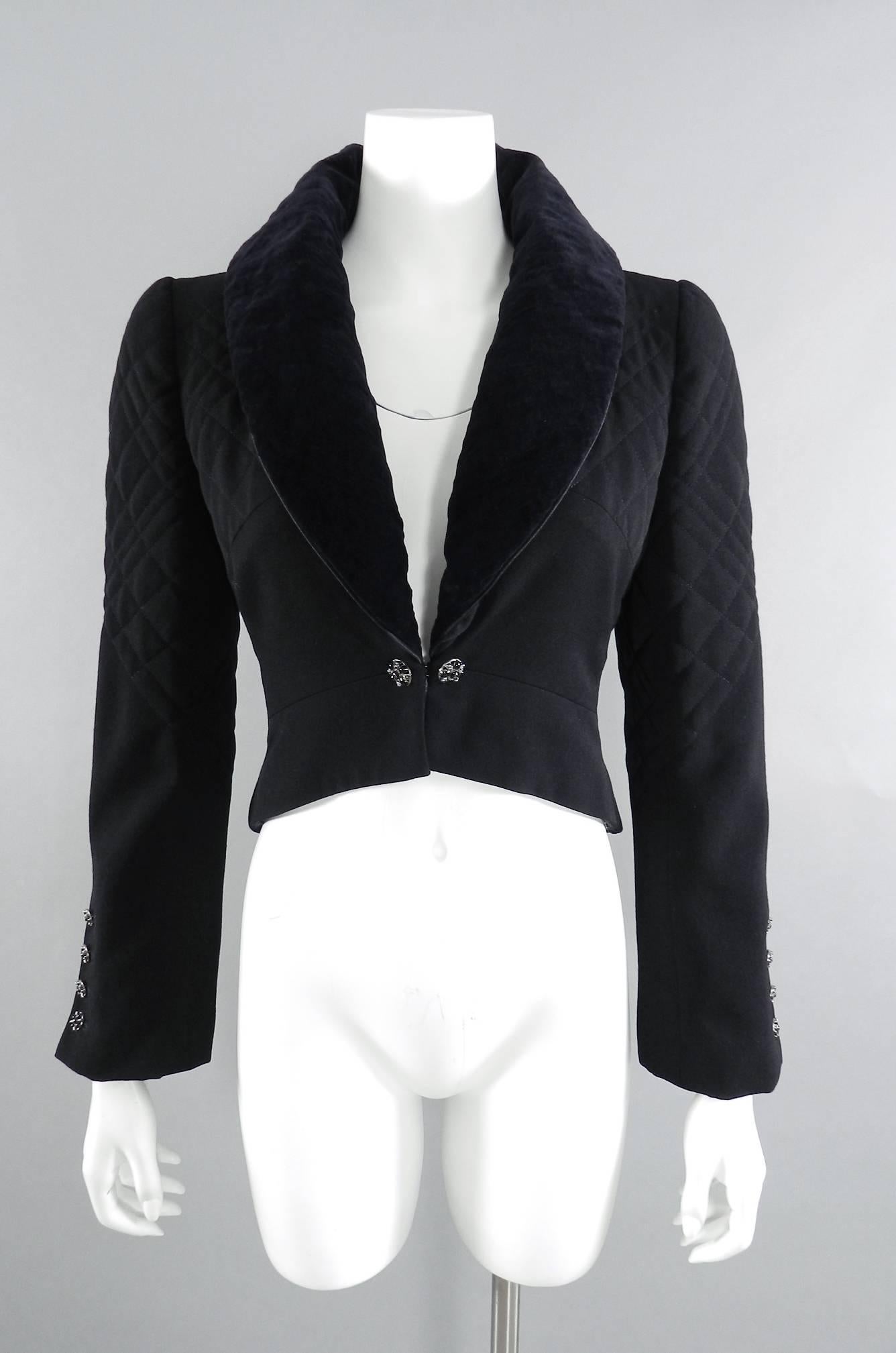 Chanel 06A black Crop Quilted Jacket with Velvet Collar 2