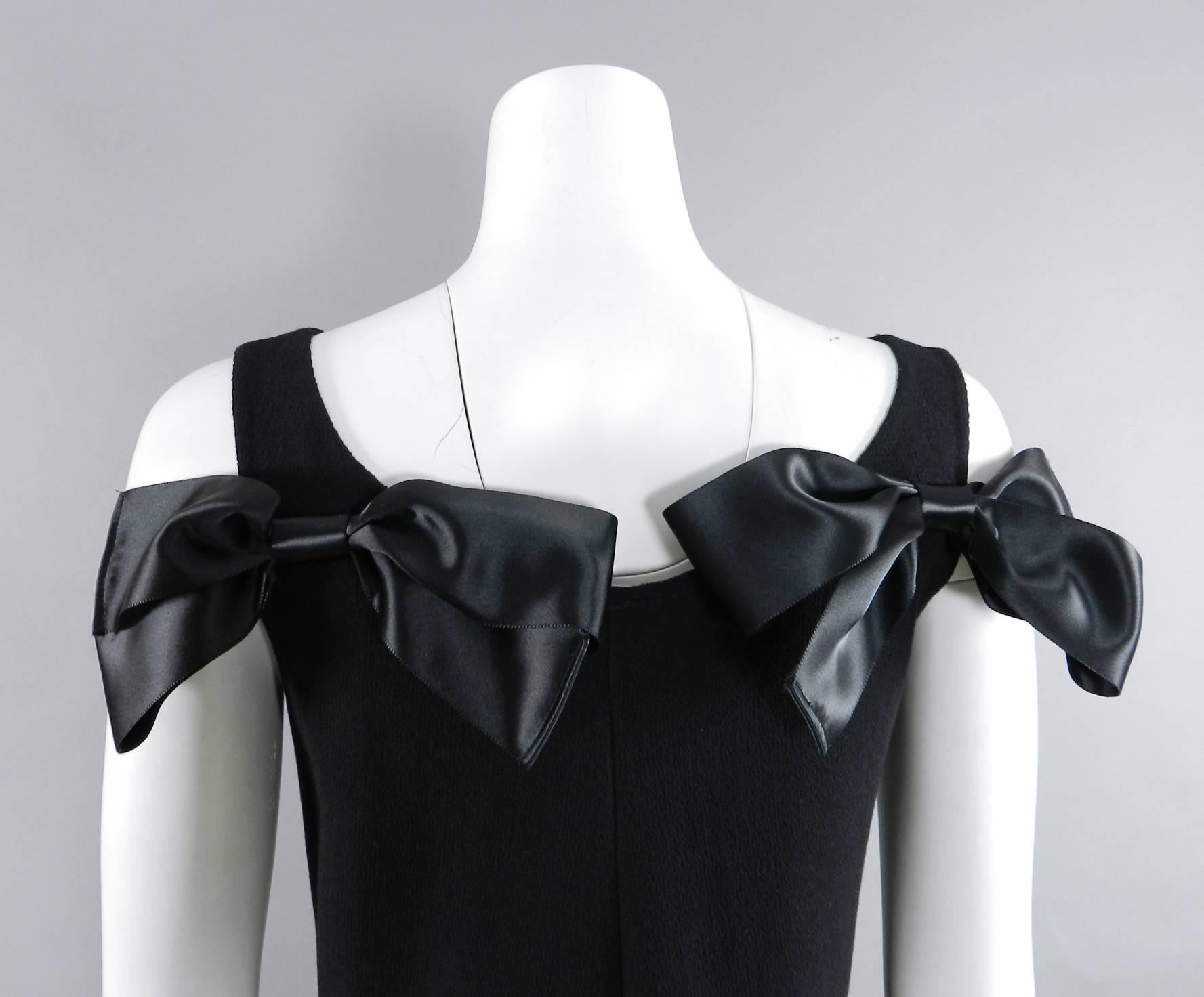 Oscar de la Renta Black Wool Cocktail Dress with Silk Satin Bows 1