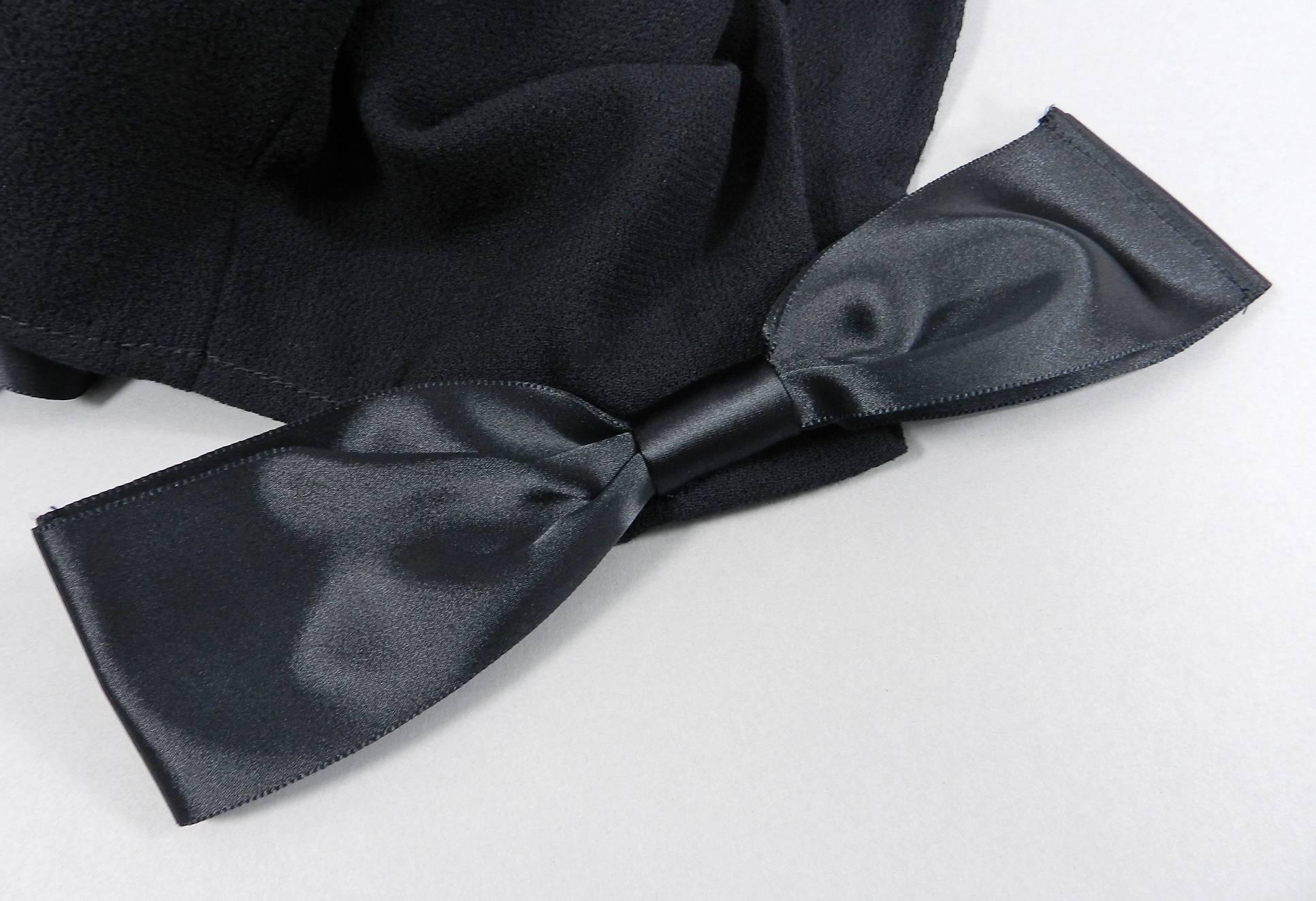 Oscar de la Renta Black Wool Cocktail Dress with Silk Satin Bows 4
