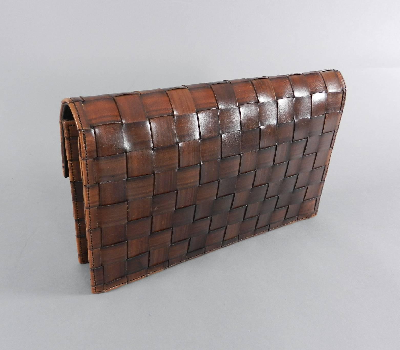 Yves Saint Laurent Haute Couture Brown Woven Leather Clutch Purse In Excellent Condition In Toronto, ON