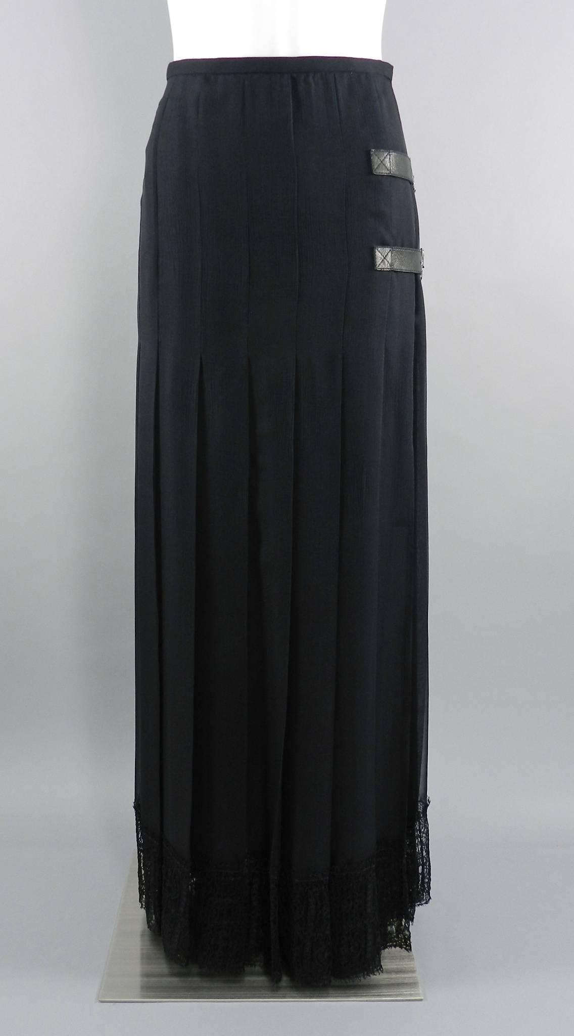 Chanel Edinburgh 13A 2013 Runway Long Black silk Skirt with Lace Hem 6