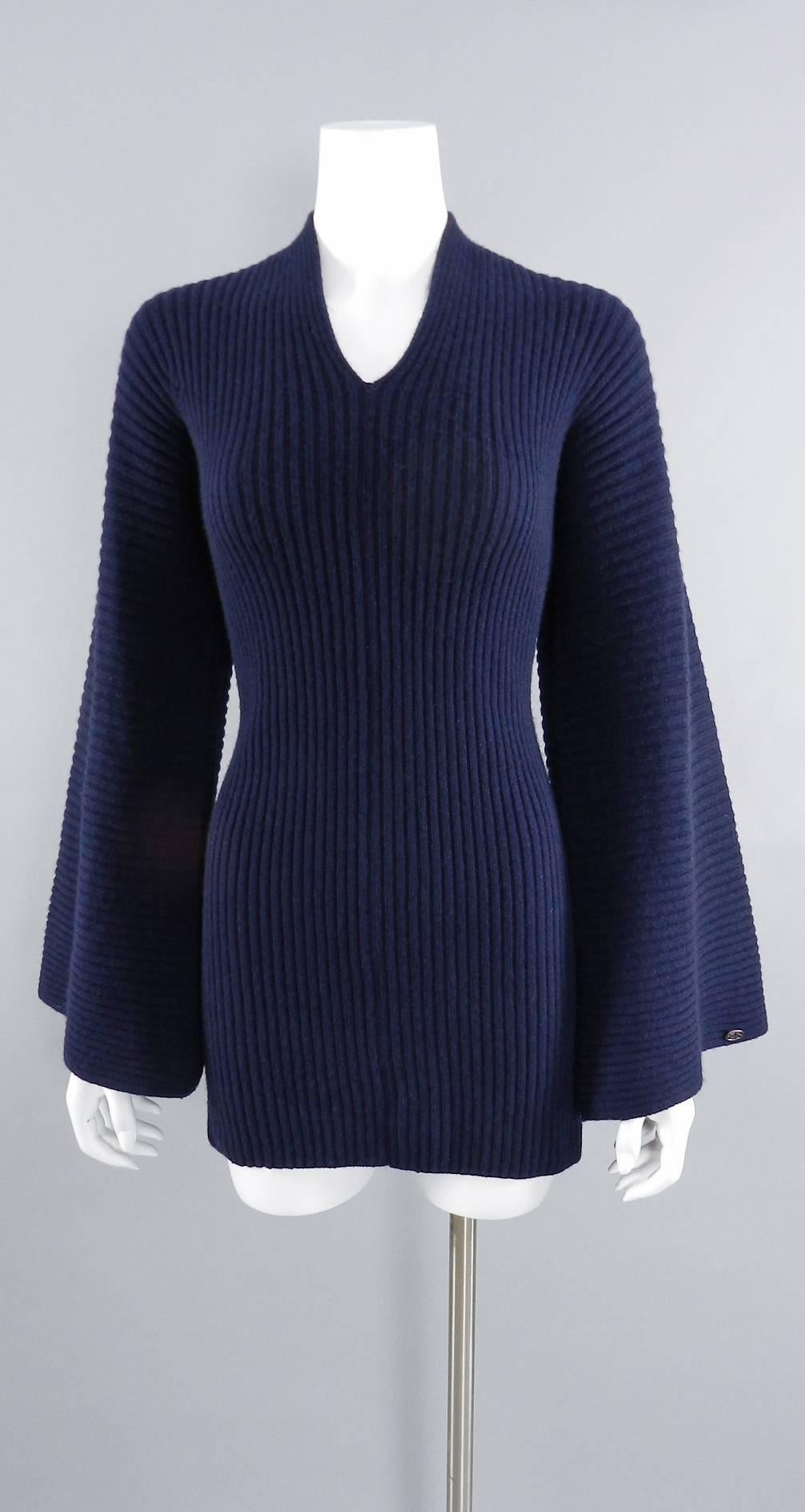 Chanel navy ribbed cashmere sweater with bell sleeves and knot back 2
