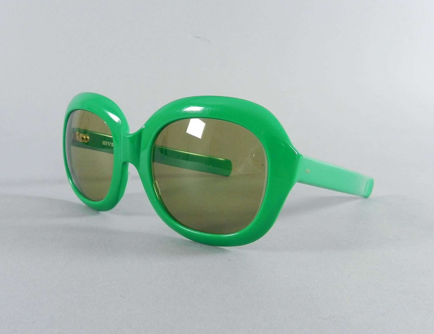 Vintage 1970's Givenchy Green Oversized Sunglasses 2