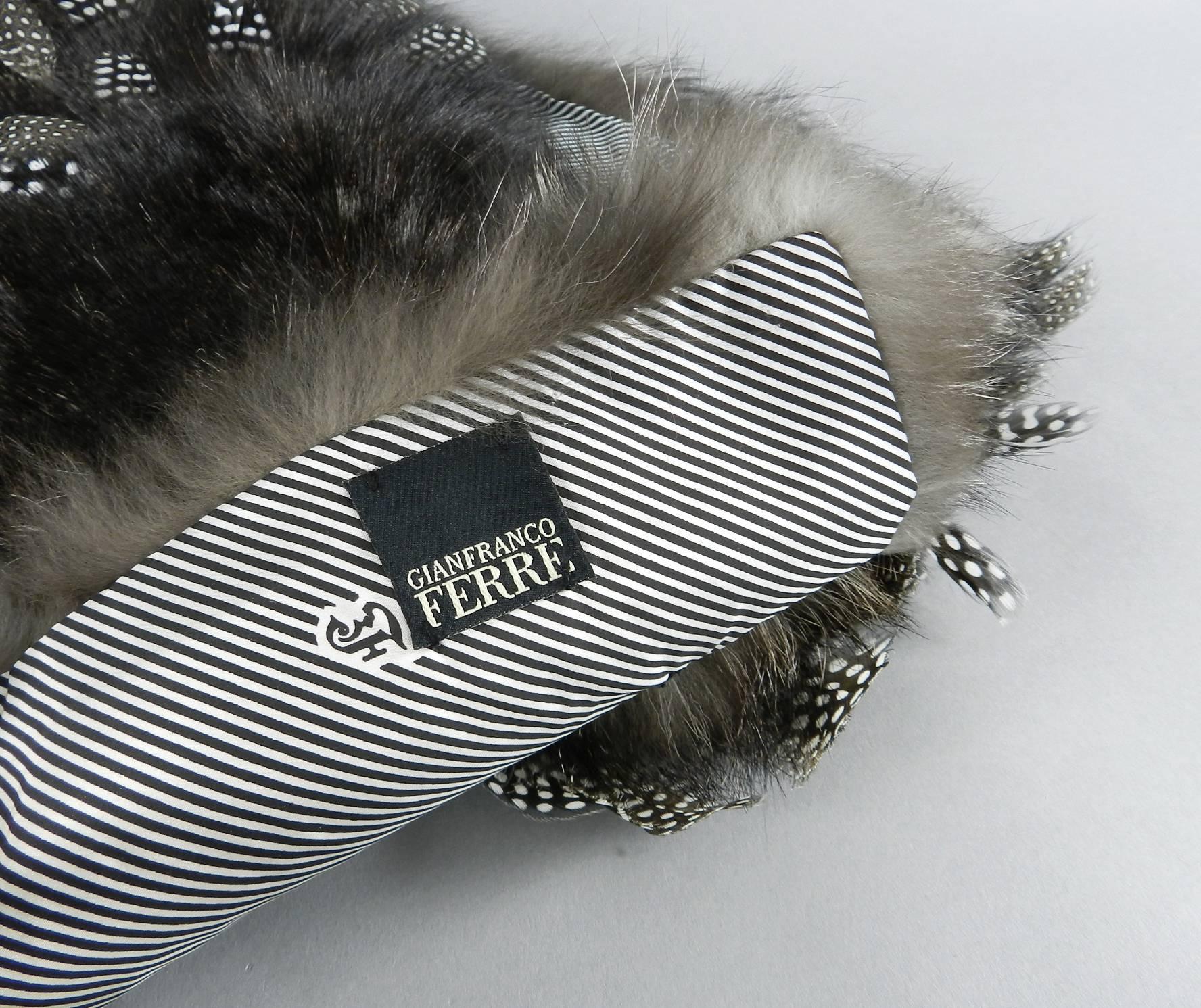 Gianfranco Ferre Fox fur and Feather Scarf 3