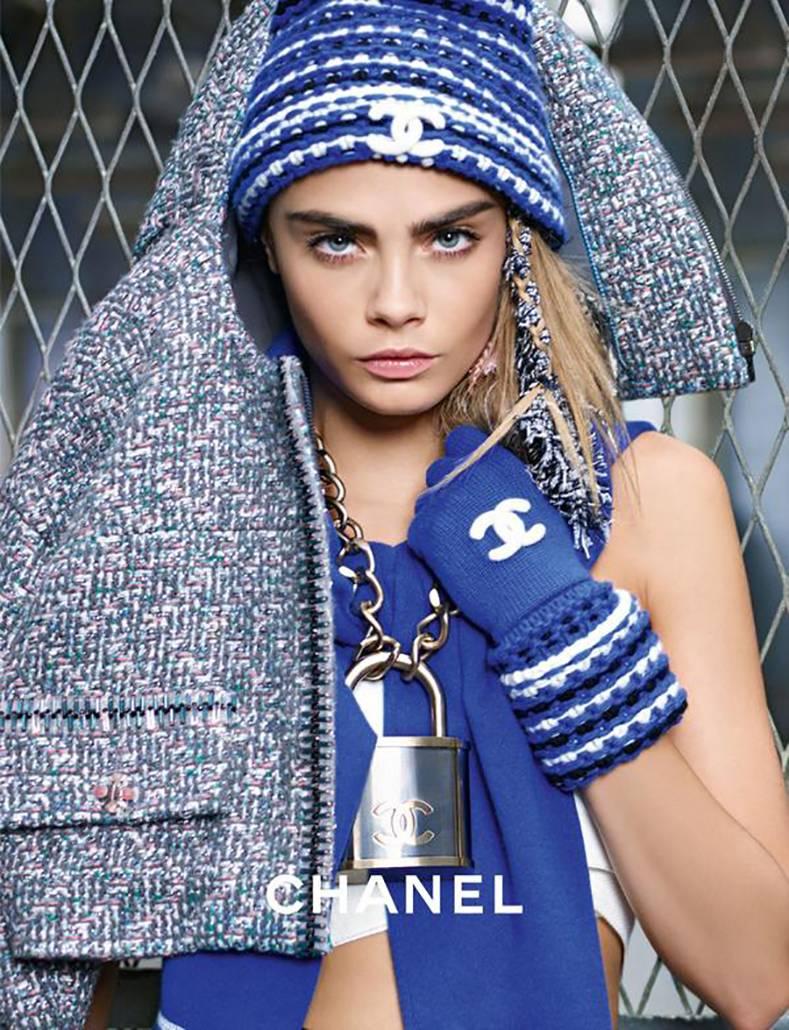Chanel Fall 2014 Supermarket Blue and White Cashmere Knit Scarf Hat Gloves Set.  Worn by Cara Delvigne for the season's ad campaign. Chunky knit design with cc logo. Original retail price is over $3000 USD for the set as the hat alone was $1495.