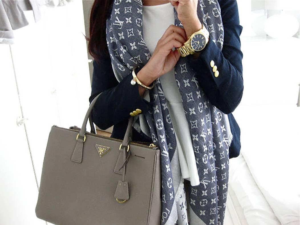 Louis Vuitton Denim Blue Monogram Shawl Scarf Wrap In New Condition In Toronto, ON