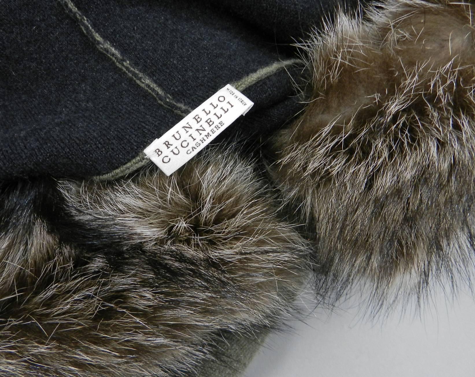 Brunello Cucinelli Cashmere Knit Sweater Coat with Fox Fur Hood In Excellent Condition In Toronto, ON
