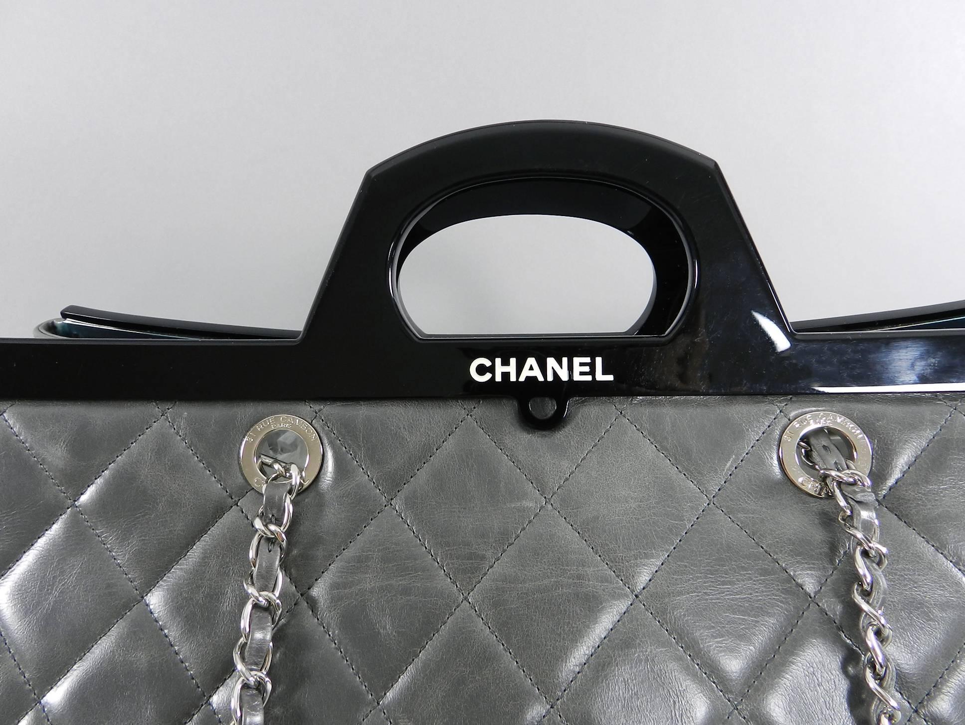 Chanel Fall 2014 Large Grey CC Delivery Shopping Tote Bag  In Excellent Condition In Toronto, ON