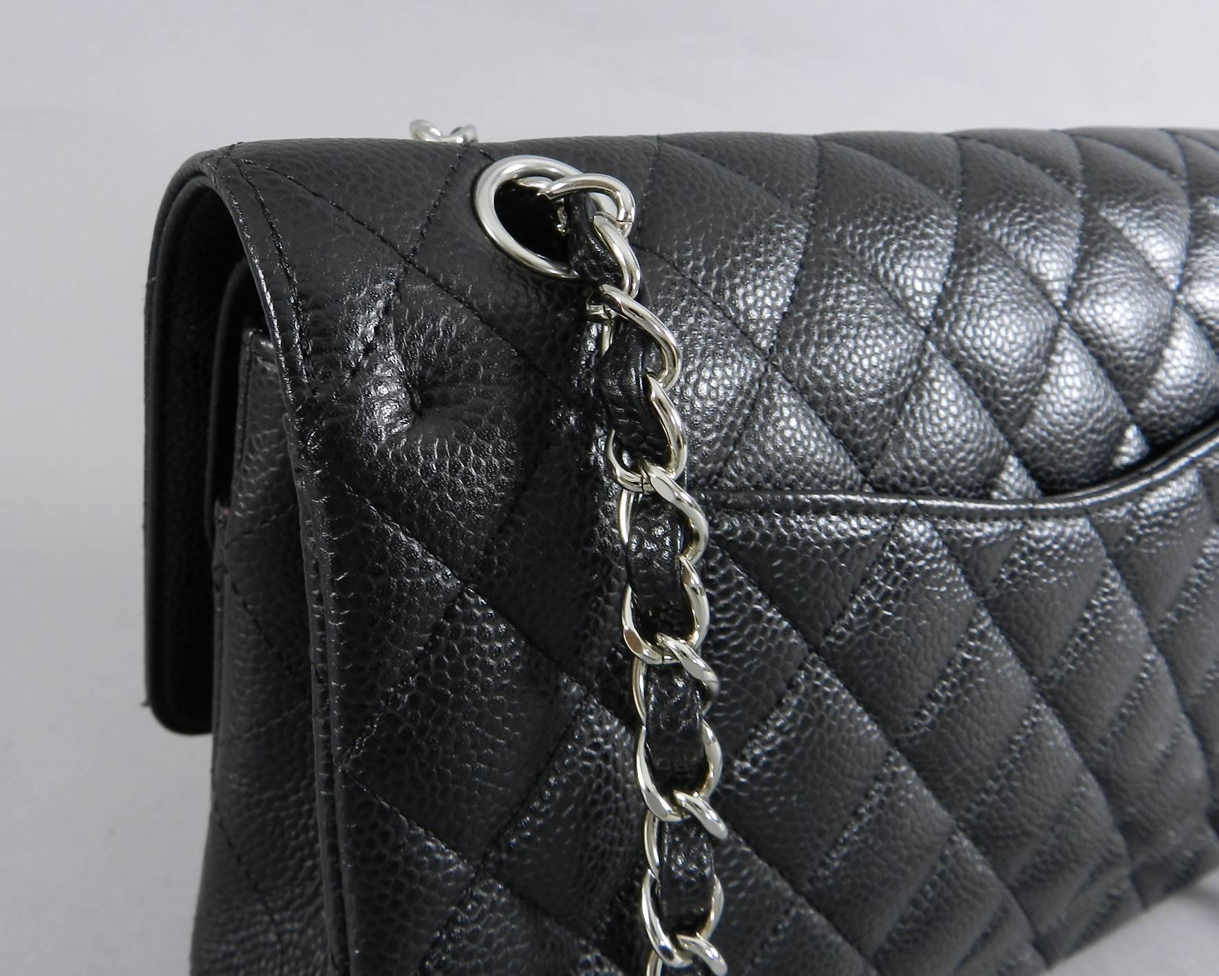 CHANEL Classic Double Flap 2.55 Medium Black Caviar Silver Hardware Bag In Excellent Condition In Toronto, ON
