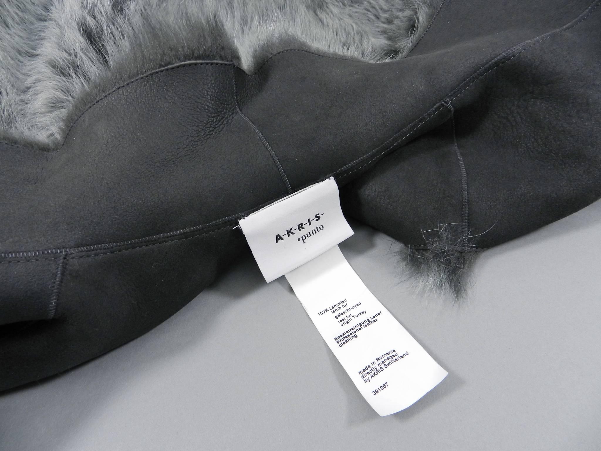 Akris Punto Grey Reversible Lambskin Shearling Fur Vest 2