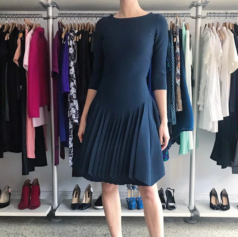 Alaia Prussian Blue Stretch Knit Fit and Flare Dress - 38 In Excellent Condition In Toronto, ON
