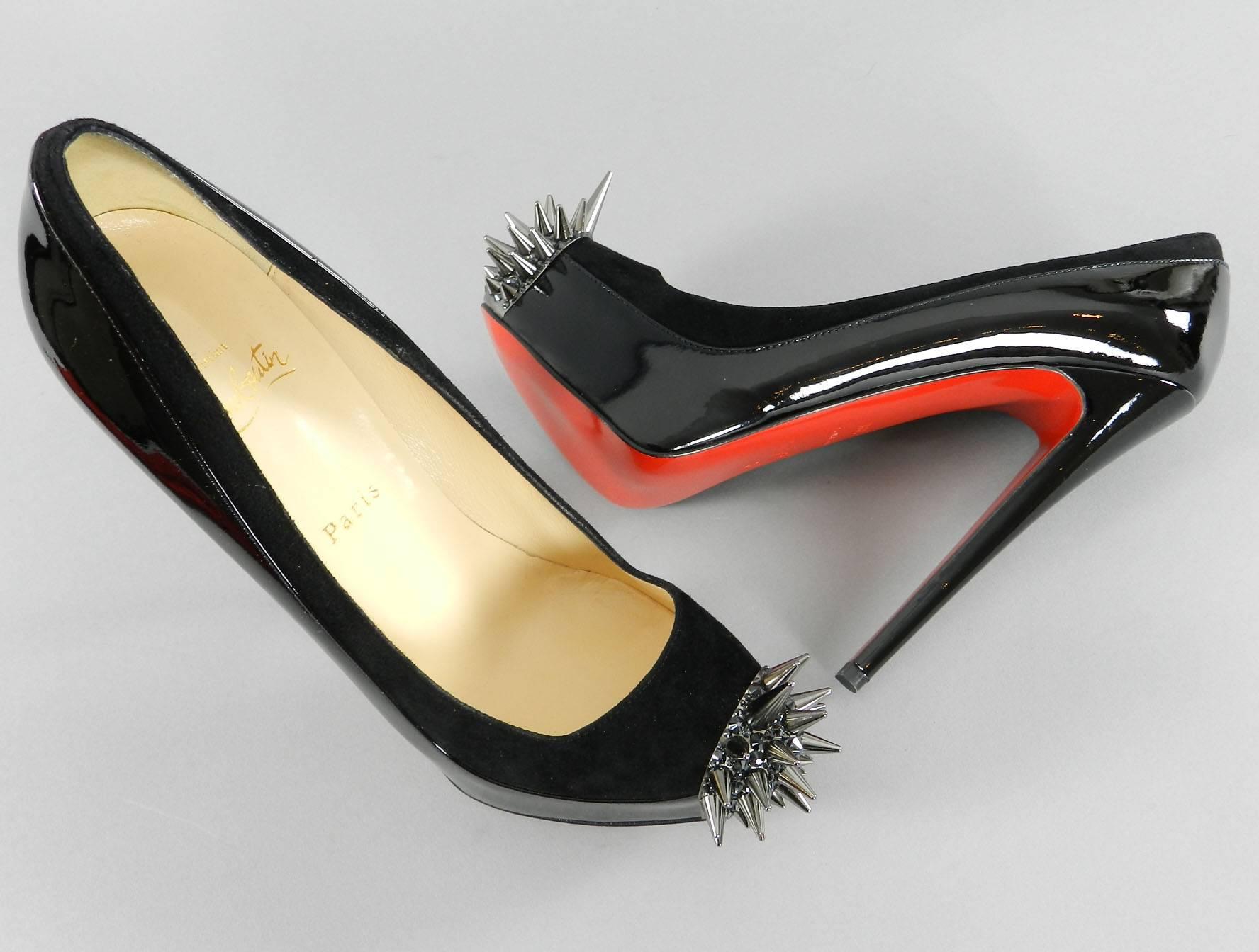 Christian Louboutin Asteroid pump. Size 39.5. 150mm heel. Unworn.  Comes with dusters and extra replacement lifts.

Shipping prices provided are for tracked Ground shipping to the US. Yes we ship to International, Canada, and can also quote for