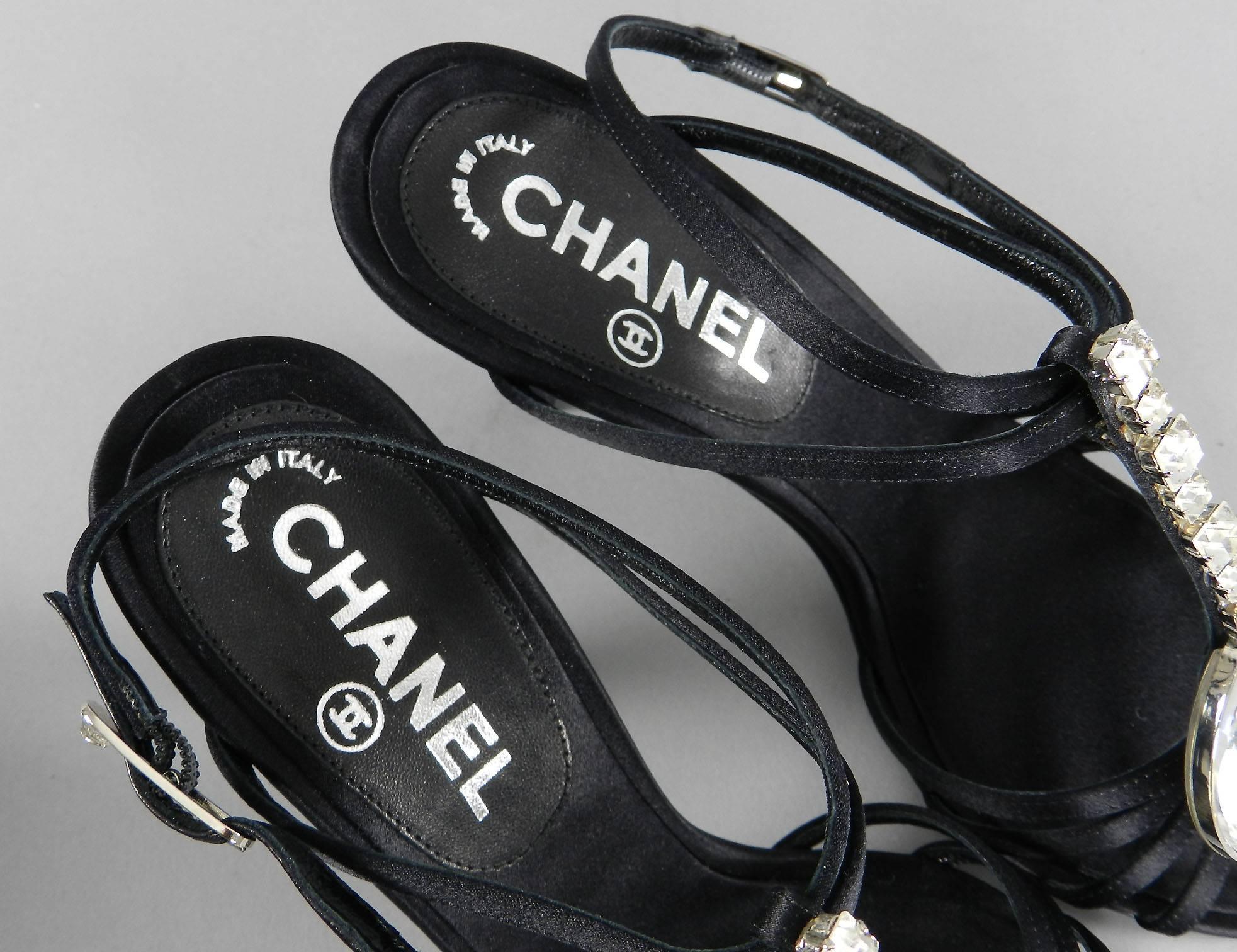 Chanel 05P Runway Evening Shoe with Huge Rhinestone Crystal 3