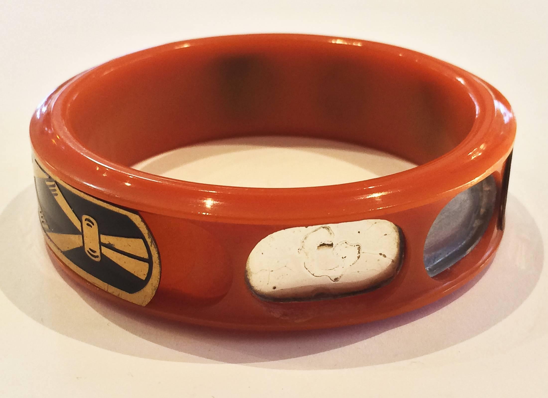 1920s Bakelite Cosmetic Compact bracelet by Marlowe In Excellent Condition In Daylesford, Victoria
