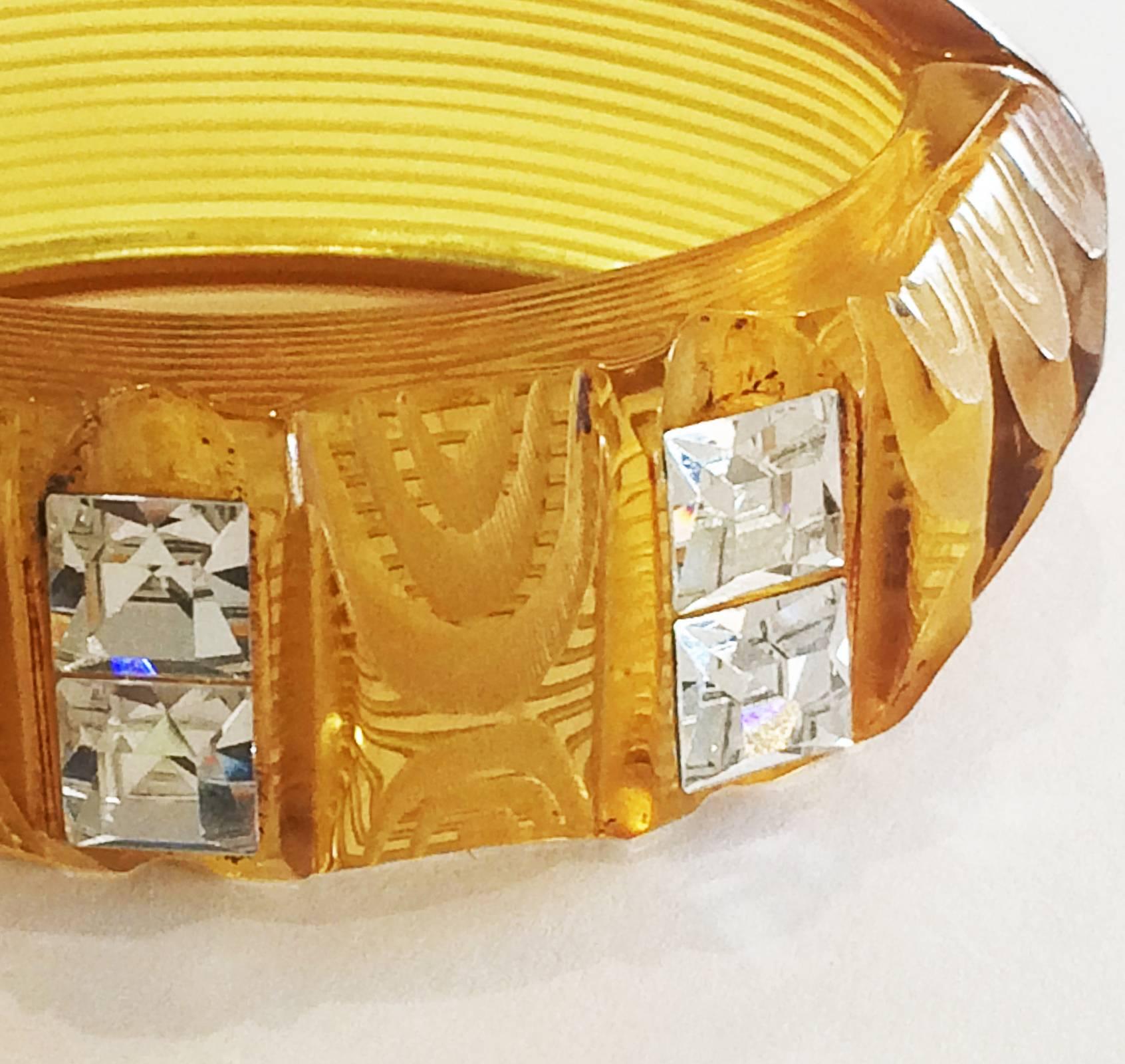 Art Deco Applejuice bakelite clamper hinged bracelet set with rhinestones 2