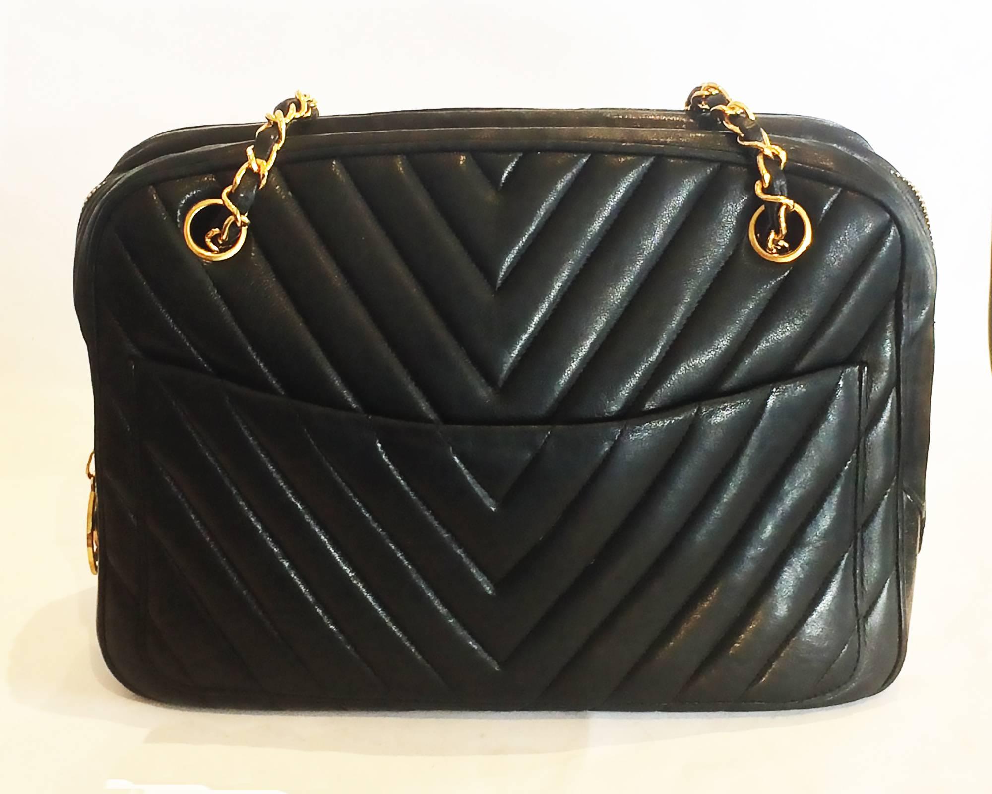 Authentic Chanel Black V Stitch Handbag Bag In Excellent Condition In Daylesford, Victoria