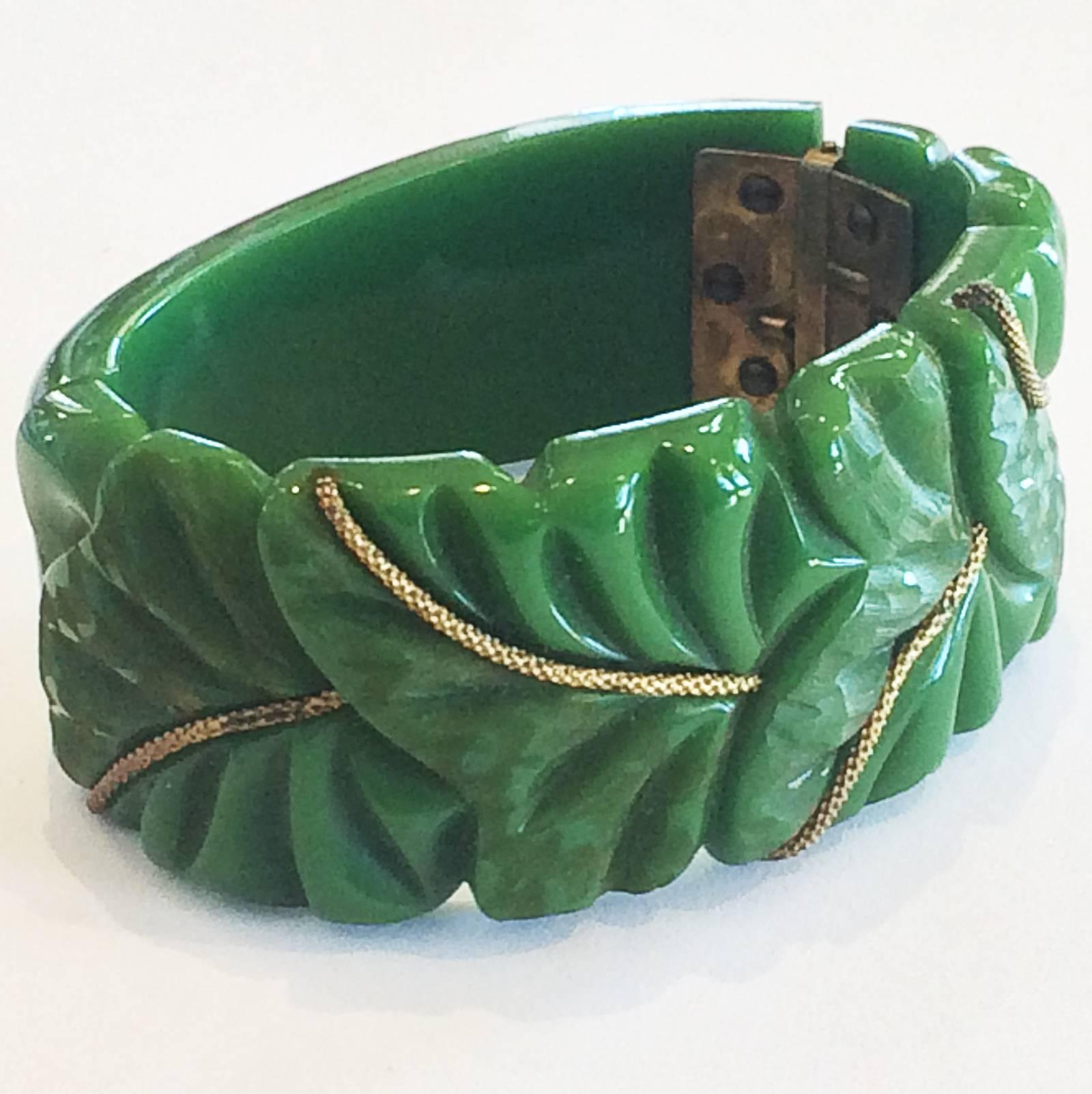 Women's Rare Heavily carved green leaf bakelite hinged bakelite clamper bangle