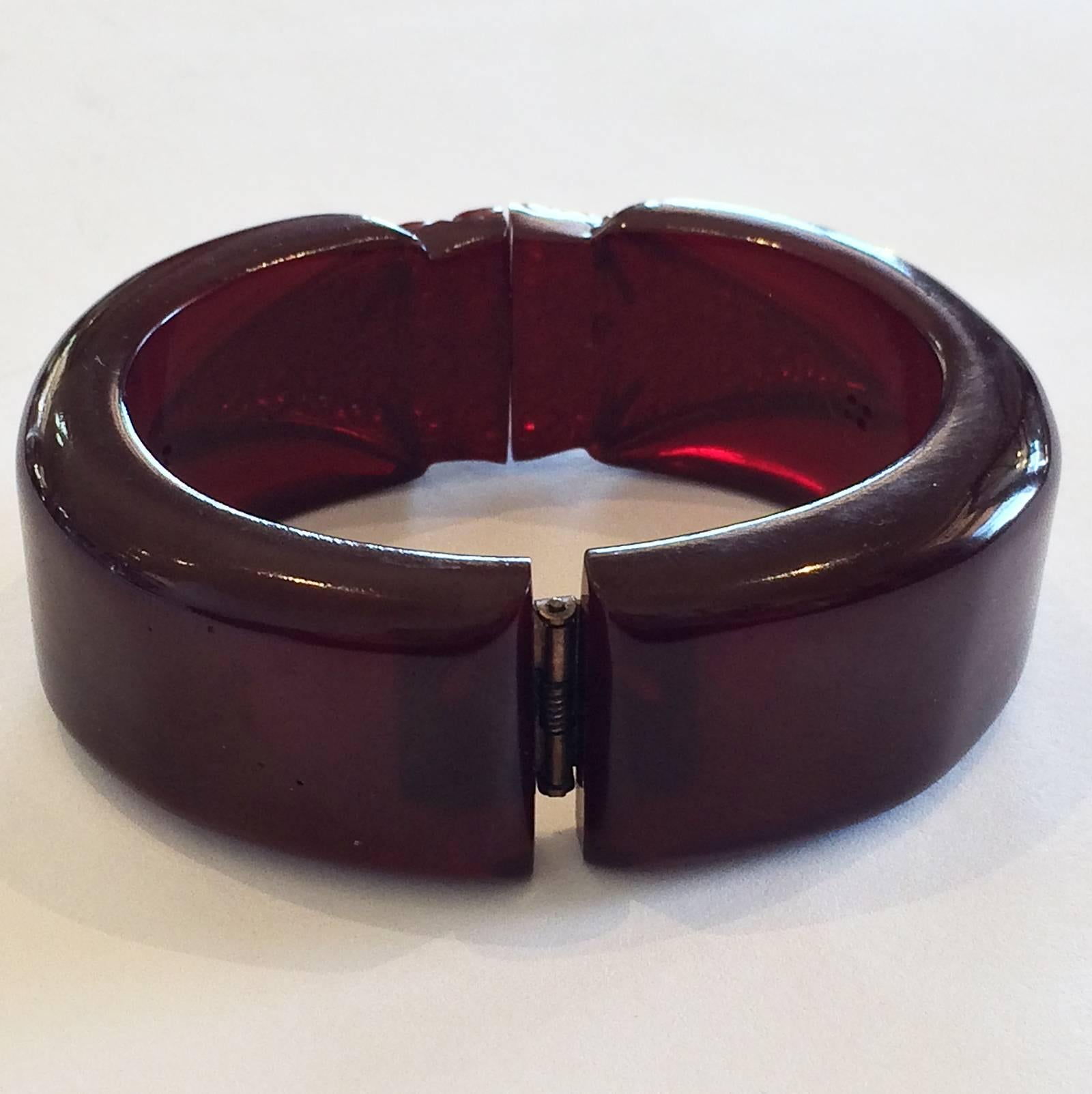 what is cherry amber bakelite