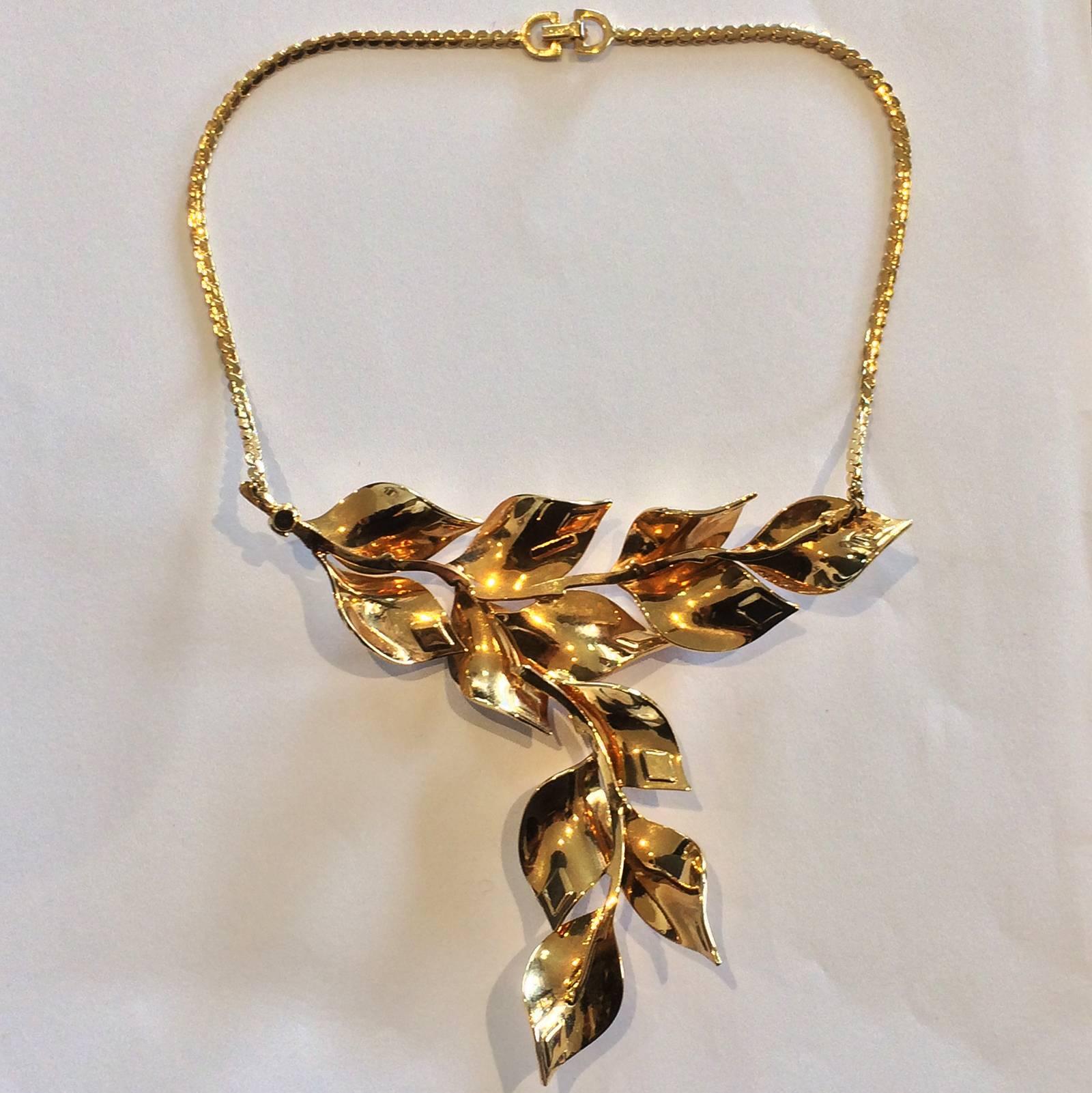 Modern Christian Dior Mid Century leaves necklace